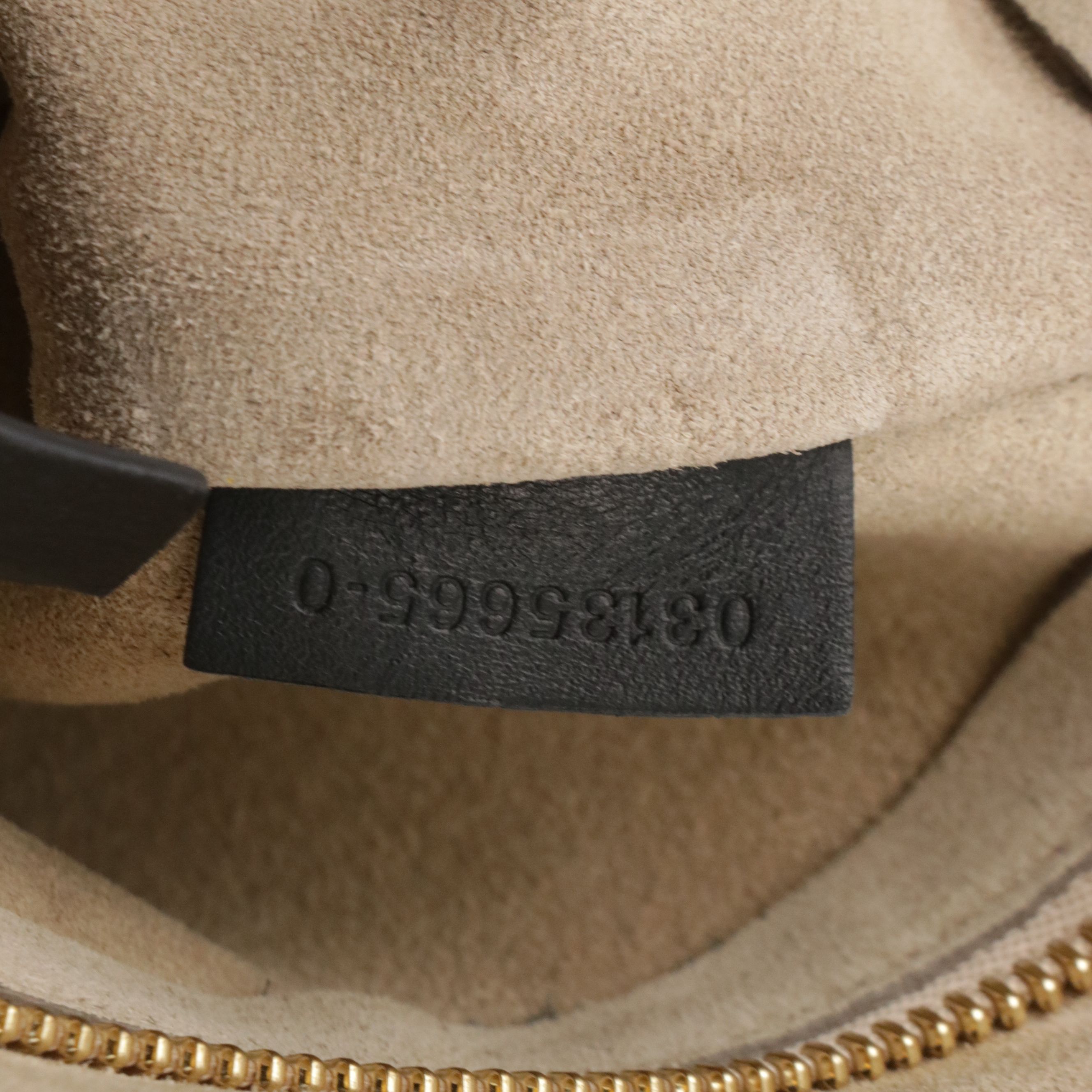 Chloé Faye Medium Shoulder Bag in Black Calfskin Leather and Suede