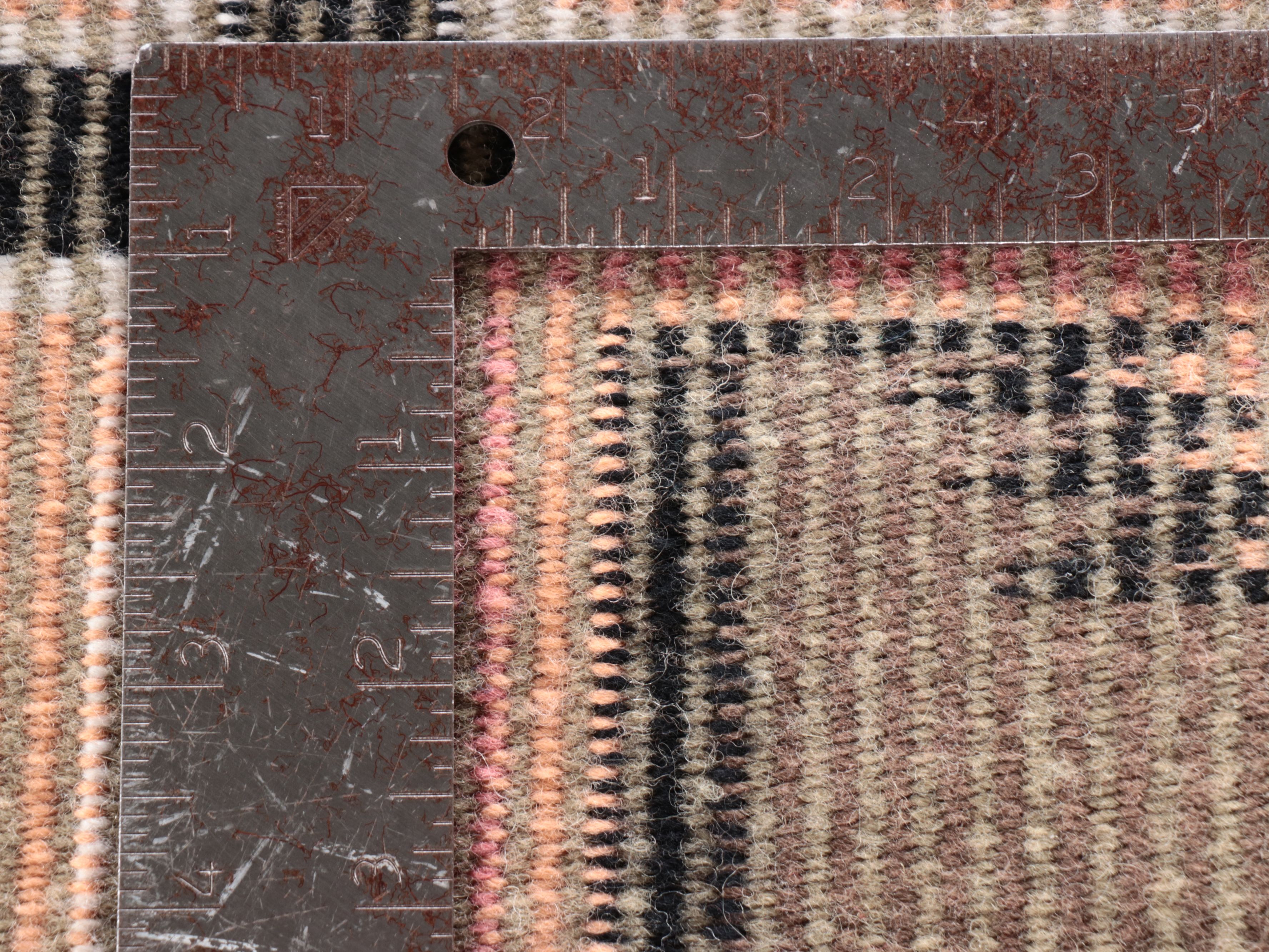 2'8 x 4'7 Sally Yazzie Handwoven Navajo Modern Style Teec Nos Pos Accent Rug