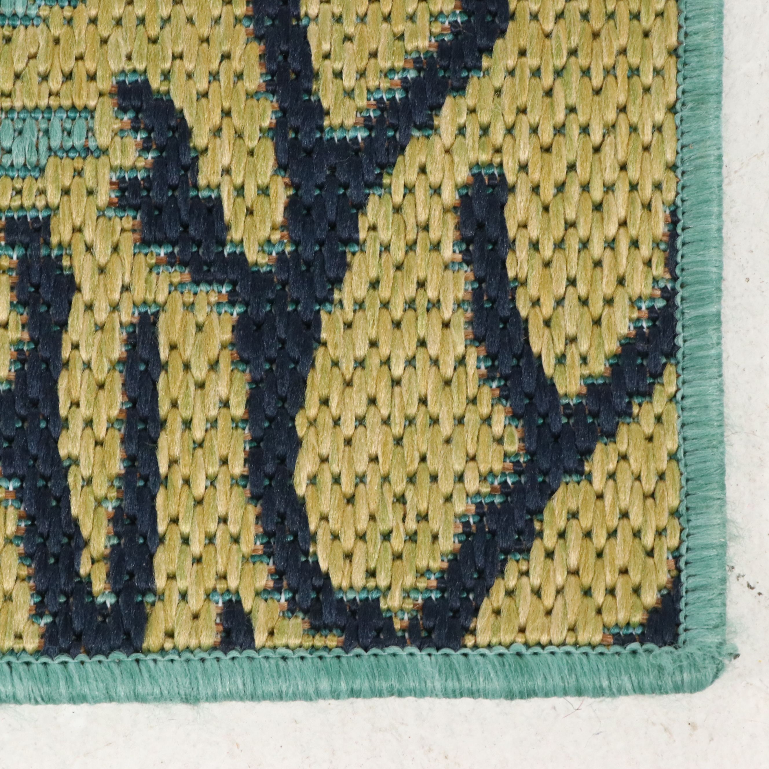 5'4 x 7'6 Machine Made Contemporary Coastal Area Rug