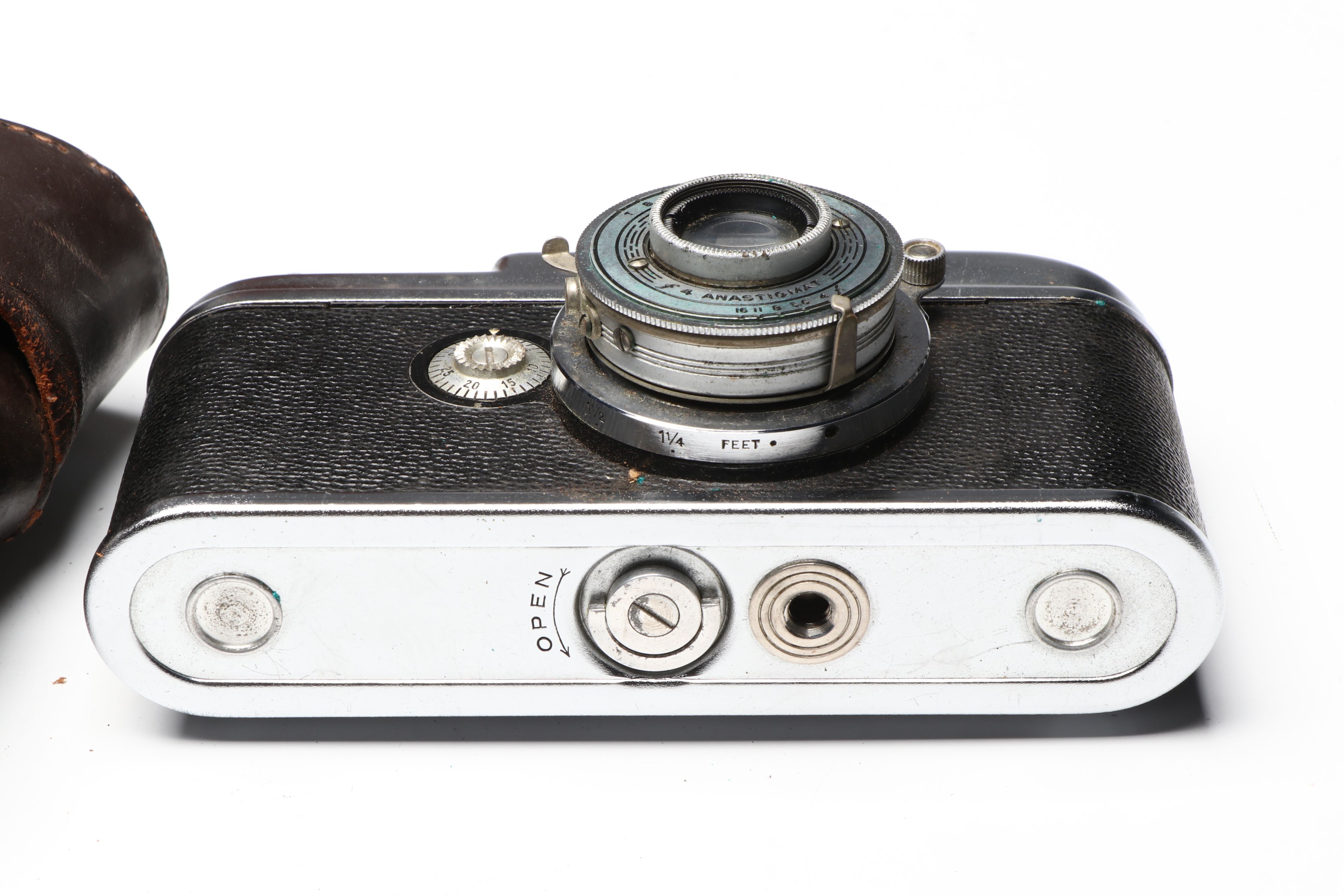 Argus A3, Utility Mfg. Falcon Mini and More Film Cameras, Early to Mid-20th C.