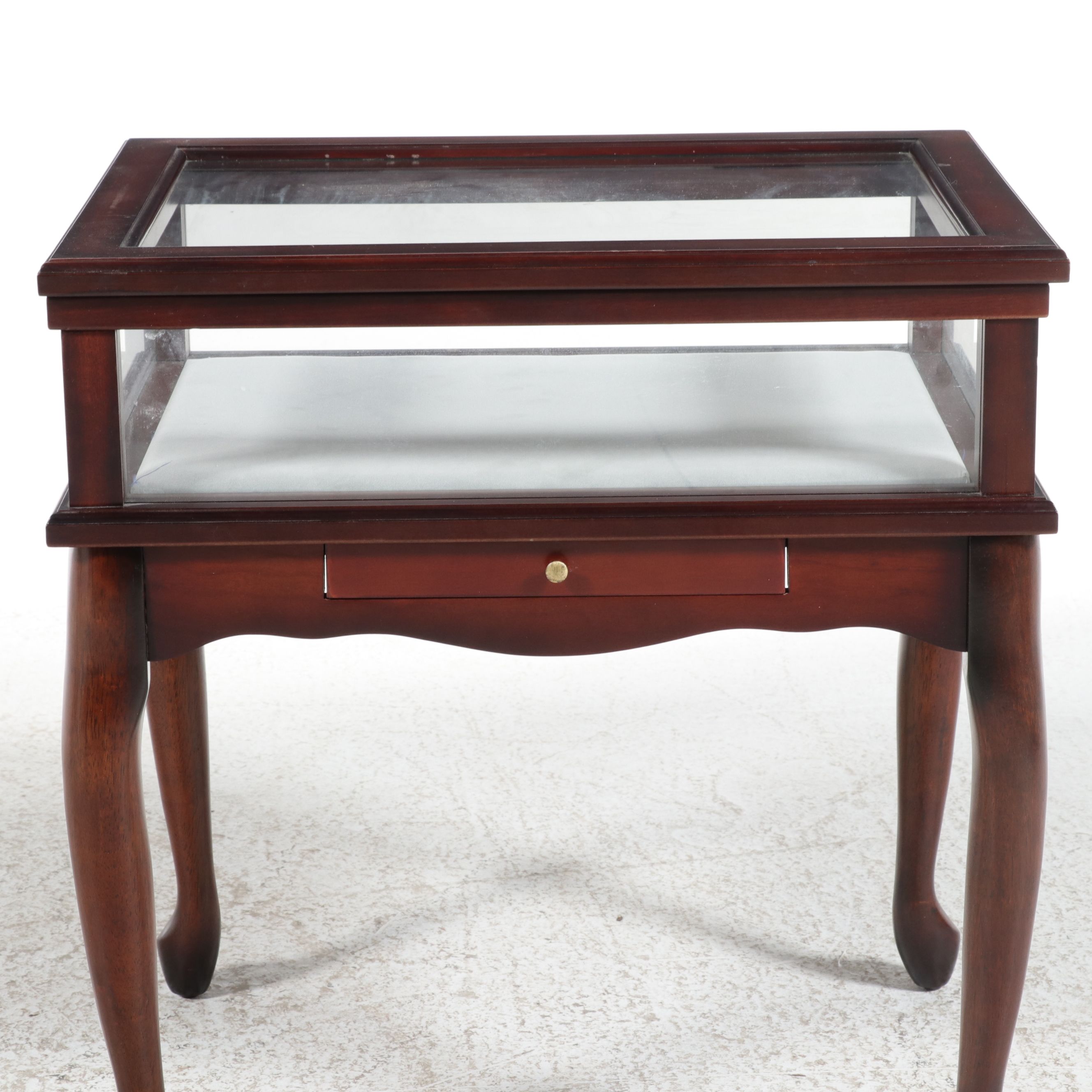 The Bombay Company Queen Anne Style Mahogany-Finish Curio Display Table