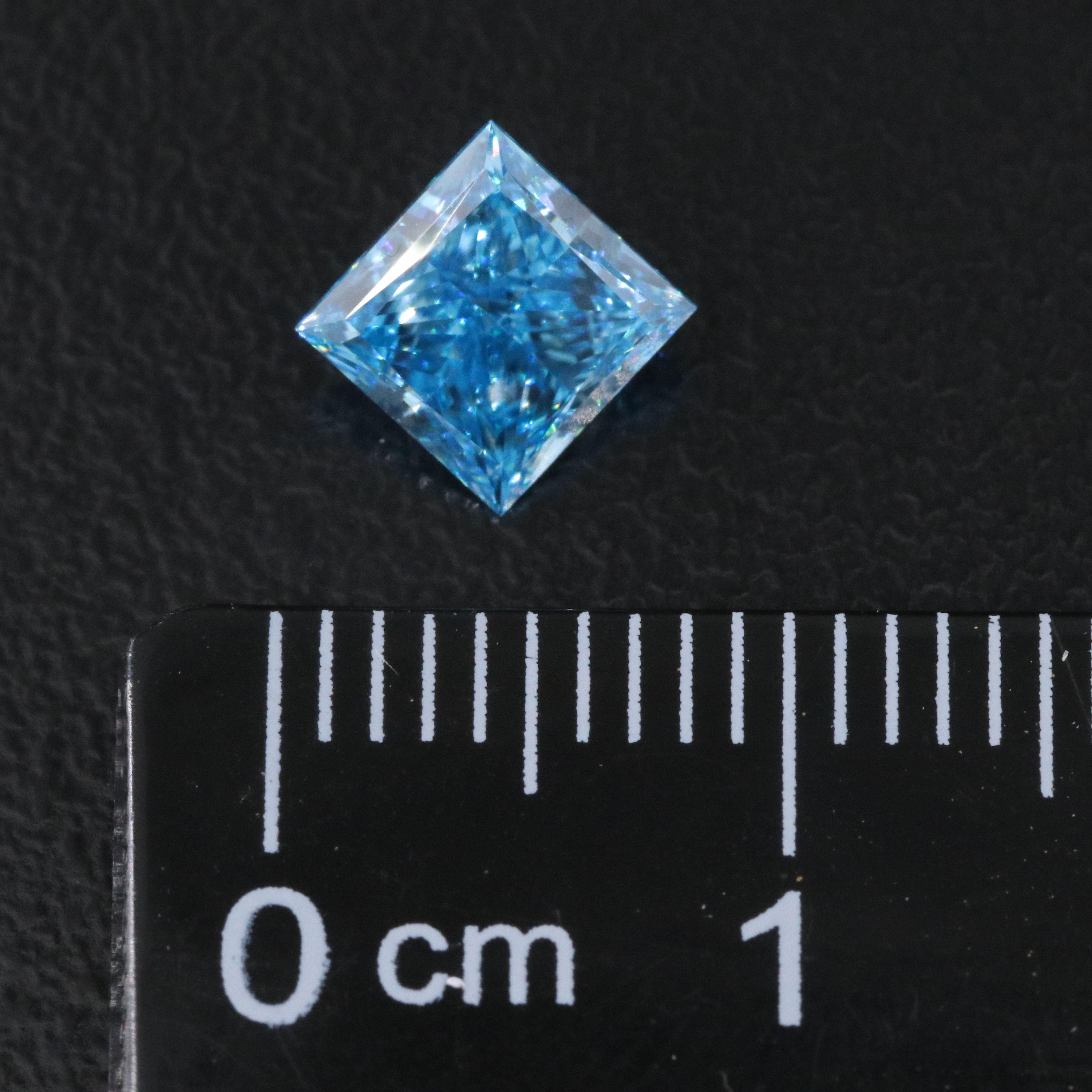 Loose 1.03 CT Lab Grown Fancy Vivid Blue Diamond with IGI Report