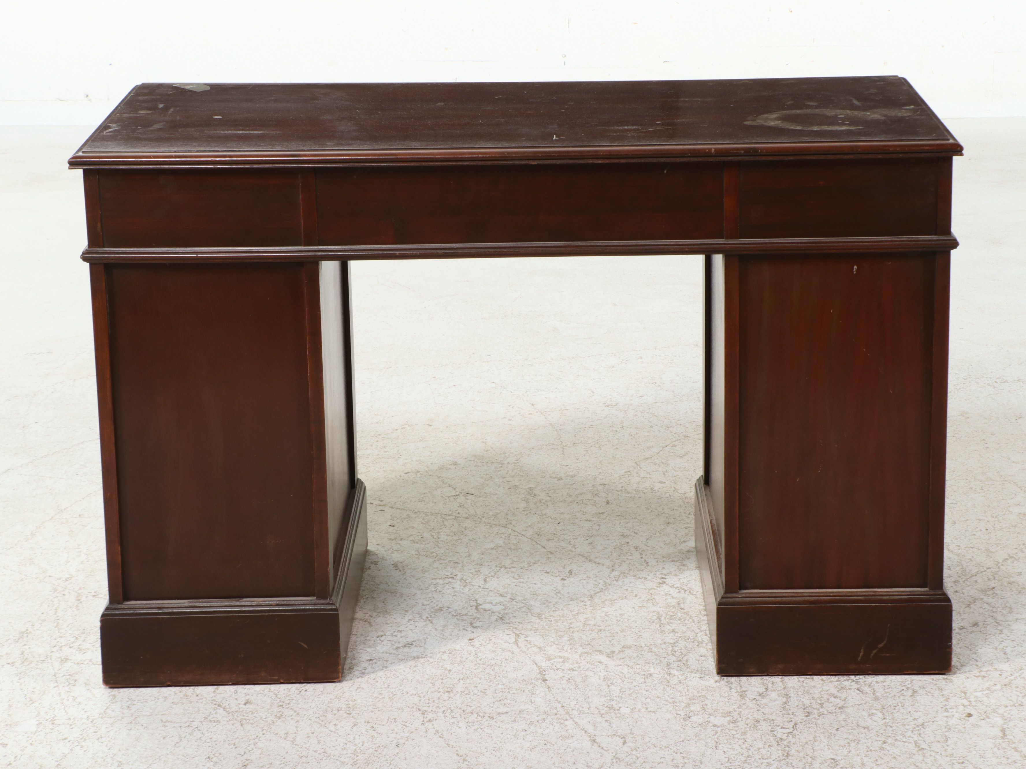 Taylor Made Jamestown Table Company Pedestal Desk, Circa 1950