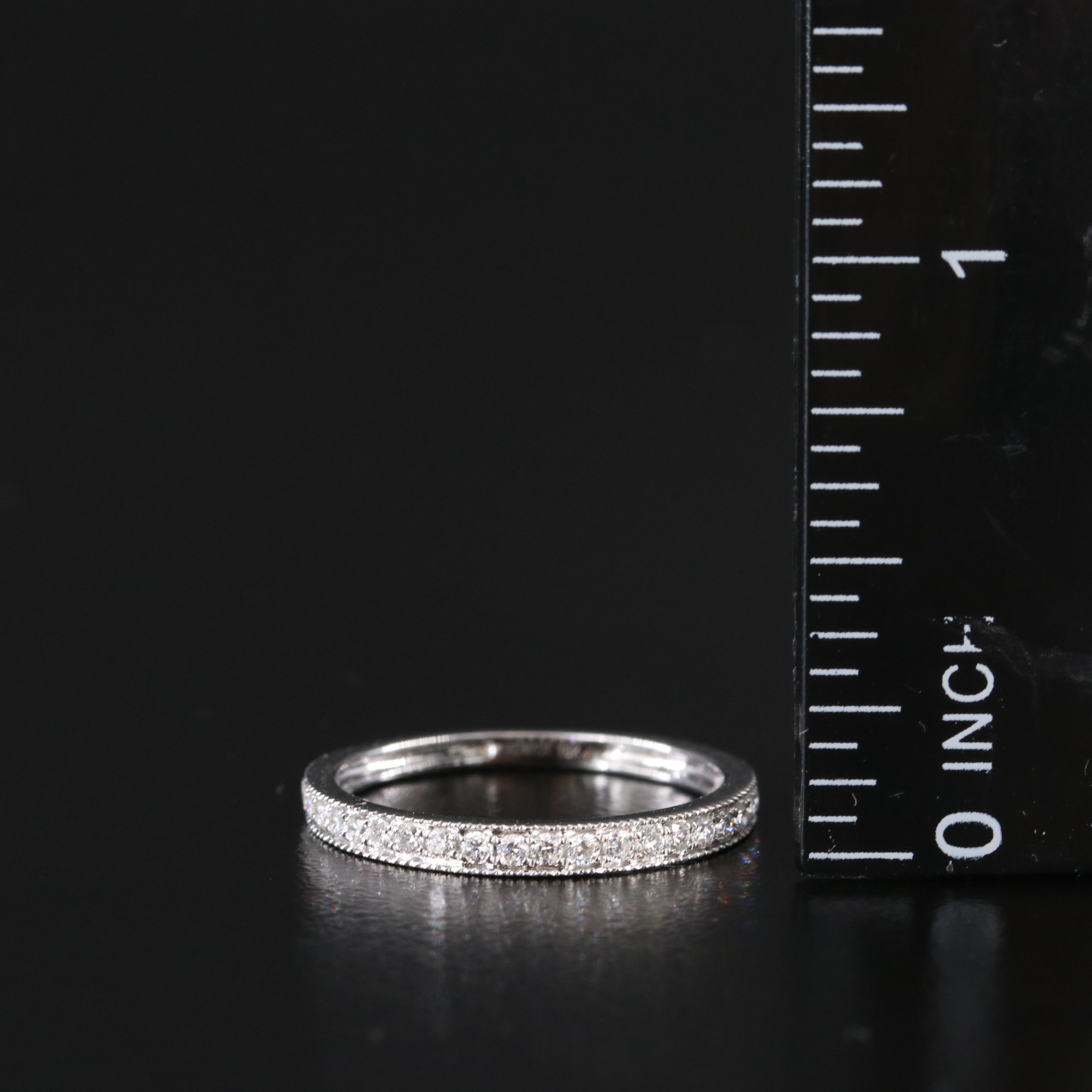 18K 0.30 CTW Diamond Band