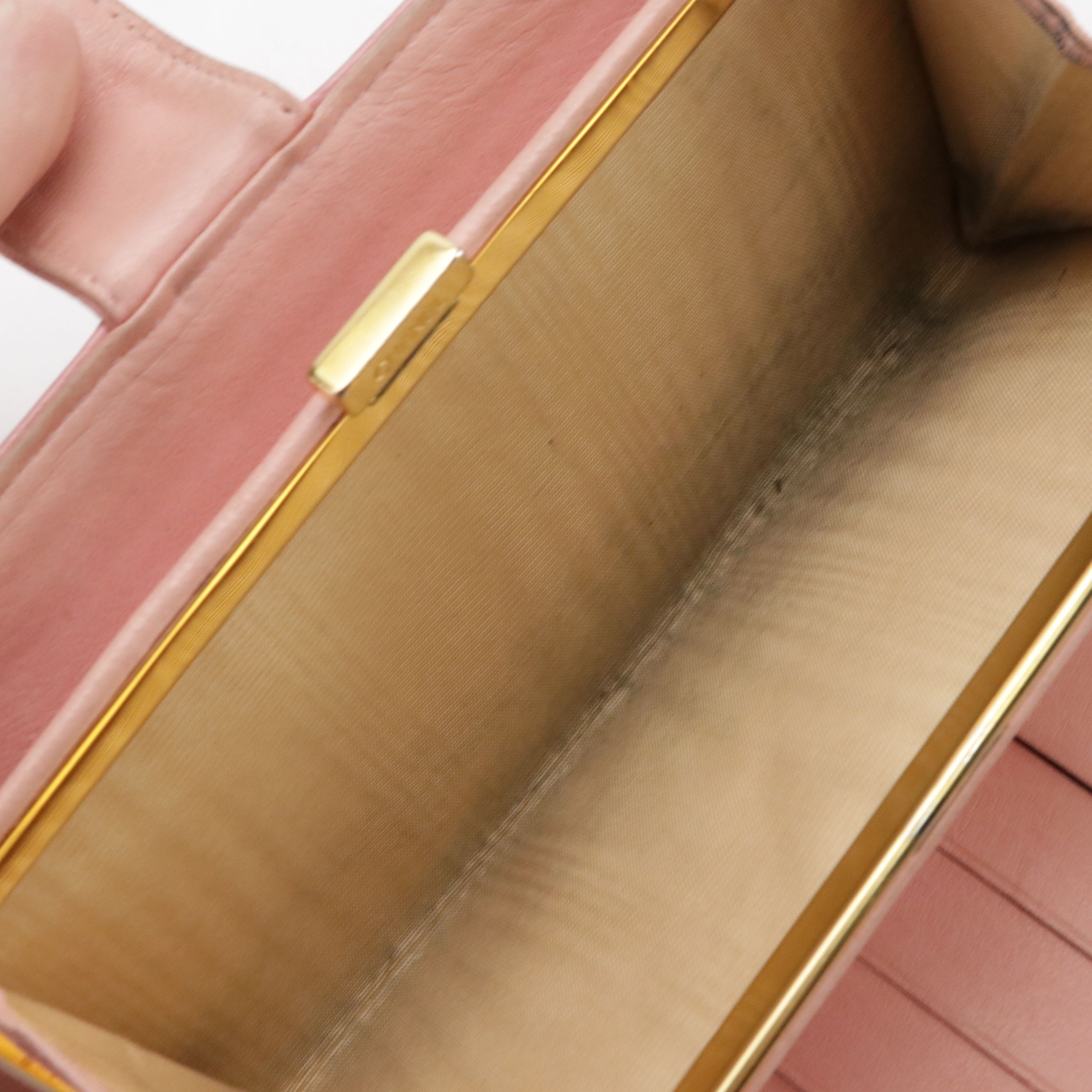 Chanel CC Bifold Continental Wallet in Pink Caviar Leather