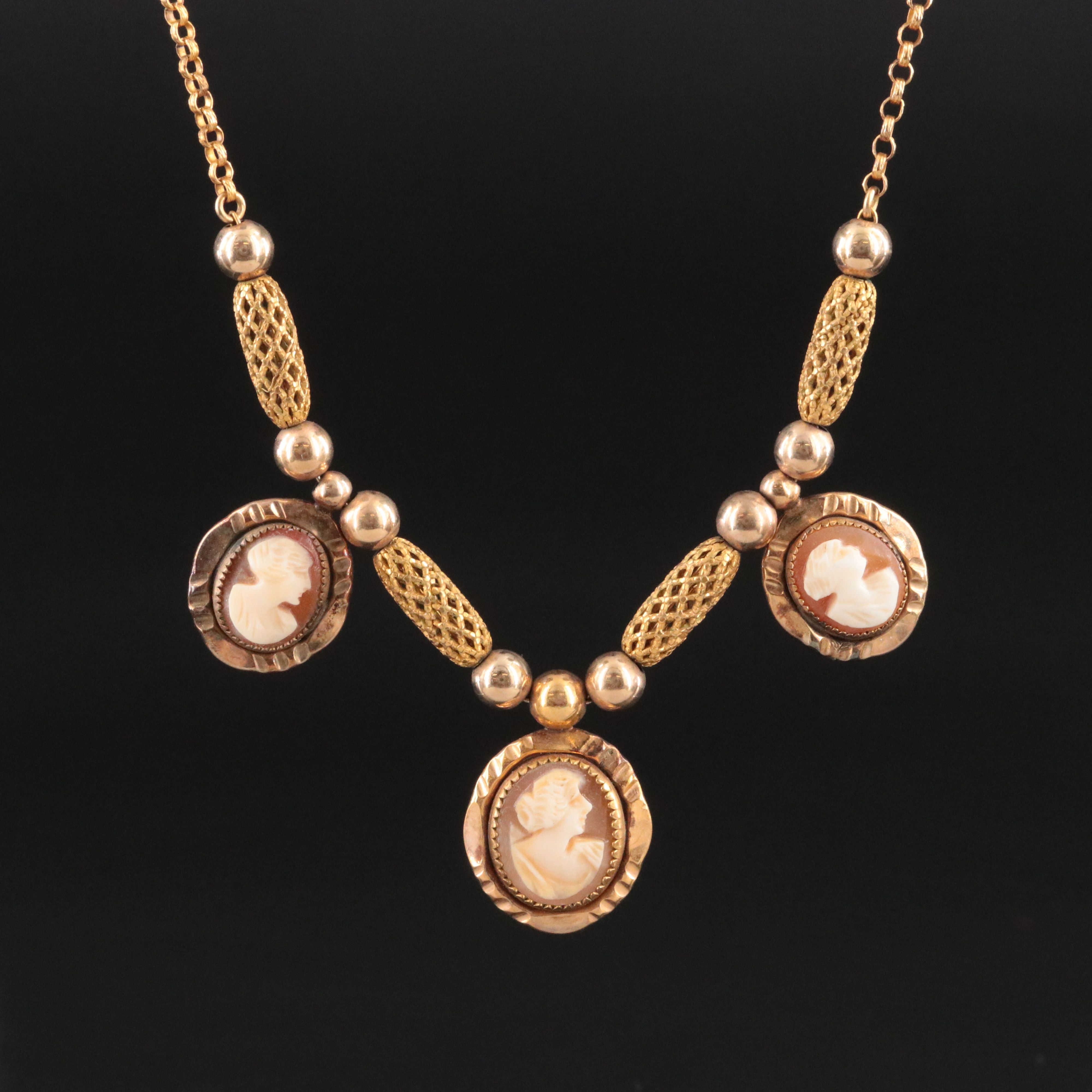 Vintage Shell Cameo Necklace