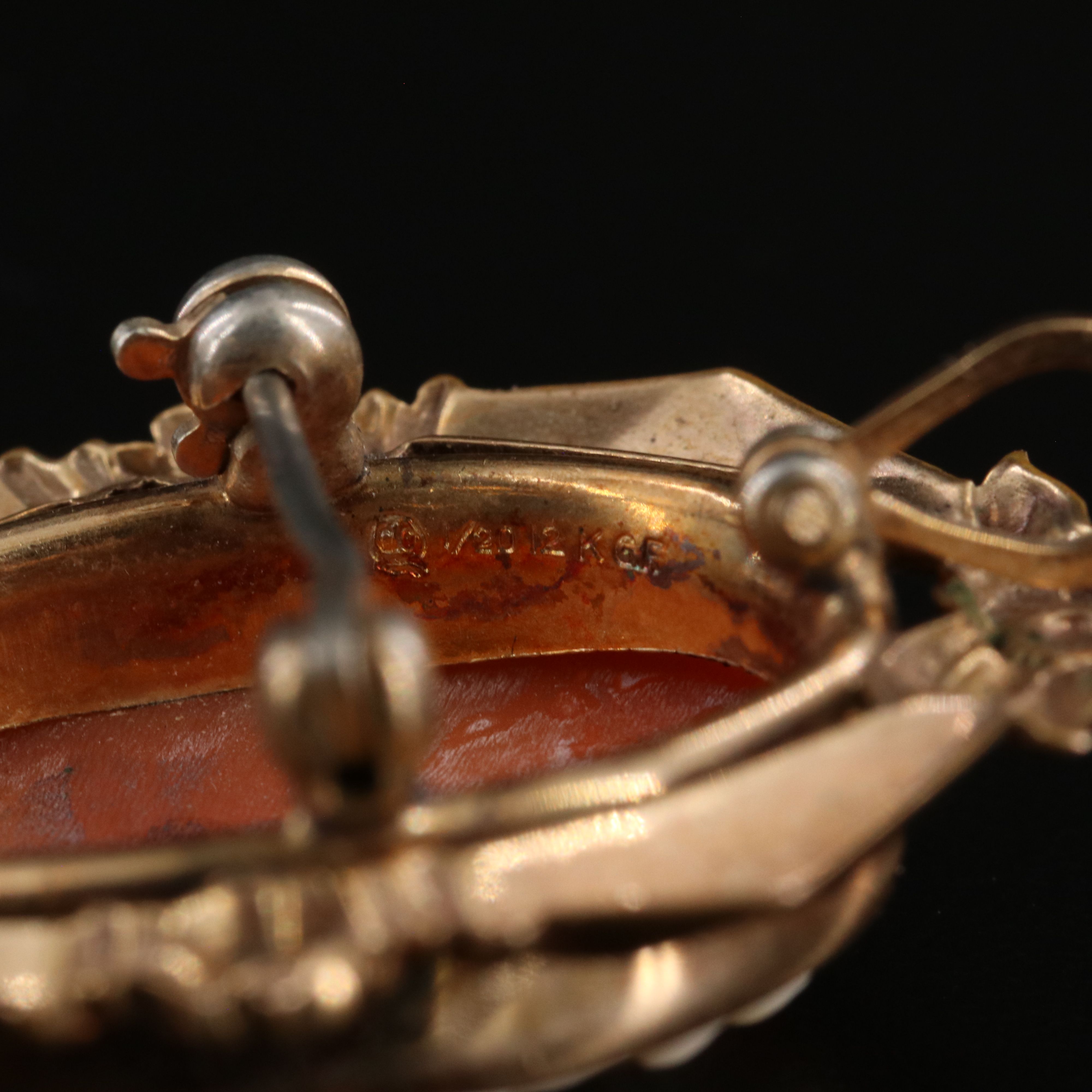 Vintage Shell Cameo Converter Brooch