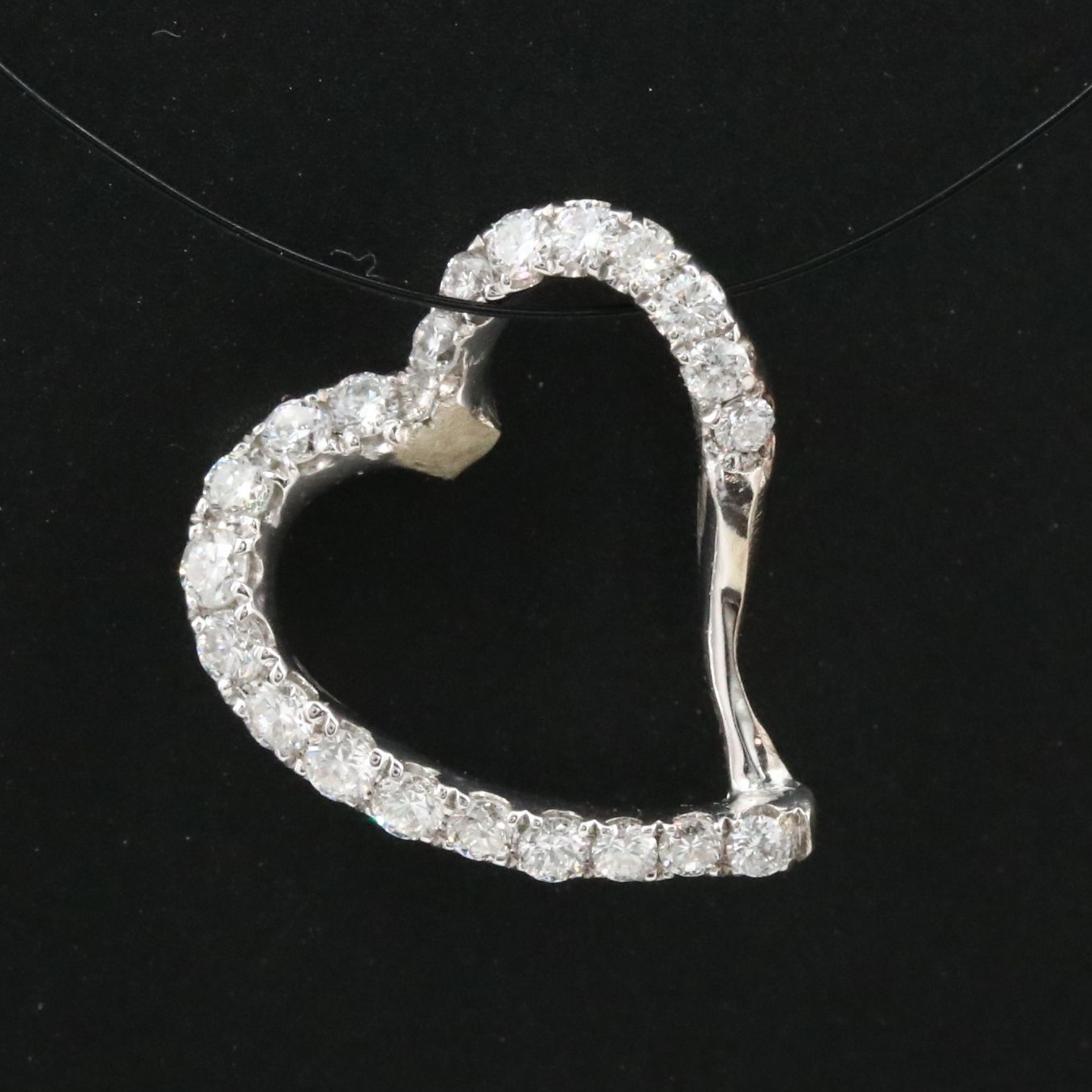 18K 0.26 CTW Diamond Heart Pendant