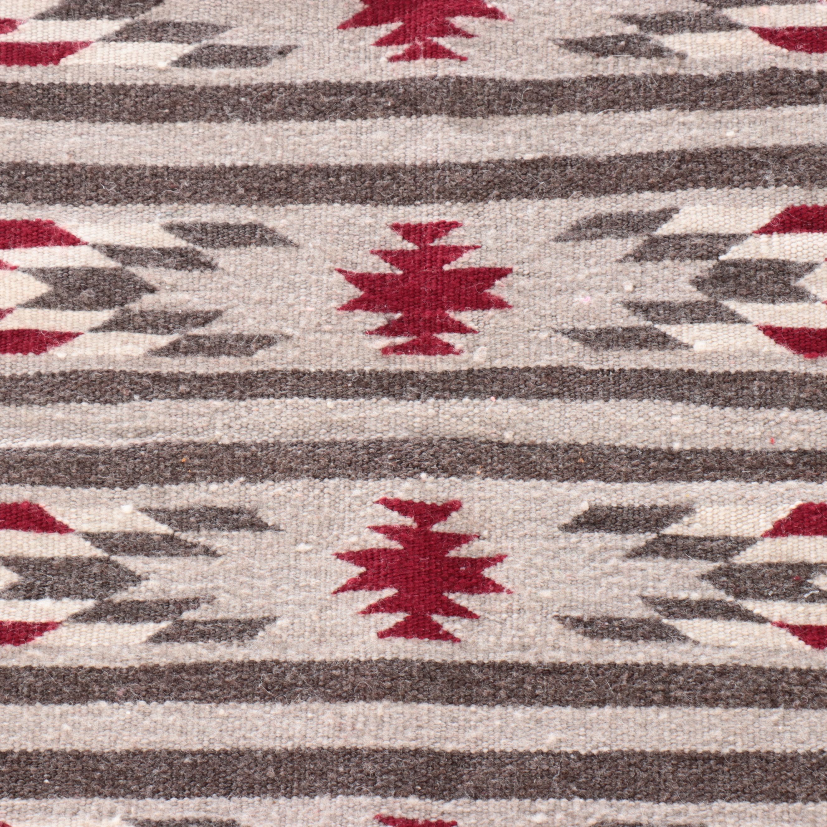 2'1 x 2'9 Handwoven Navajo Gallup Style Wool Accent Rug