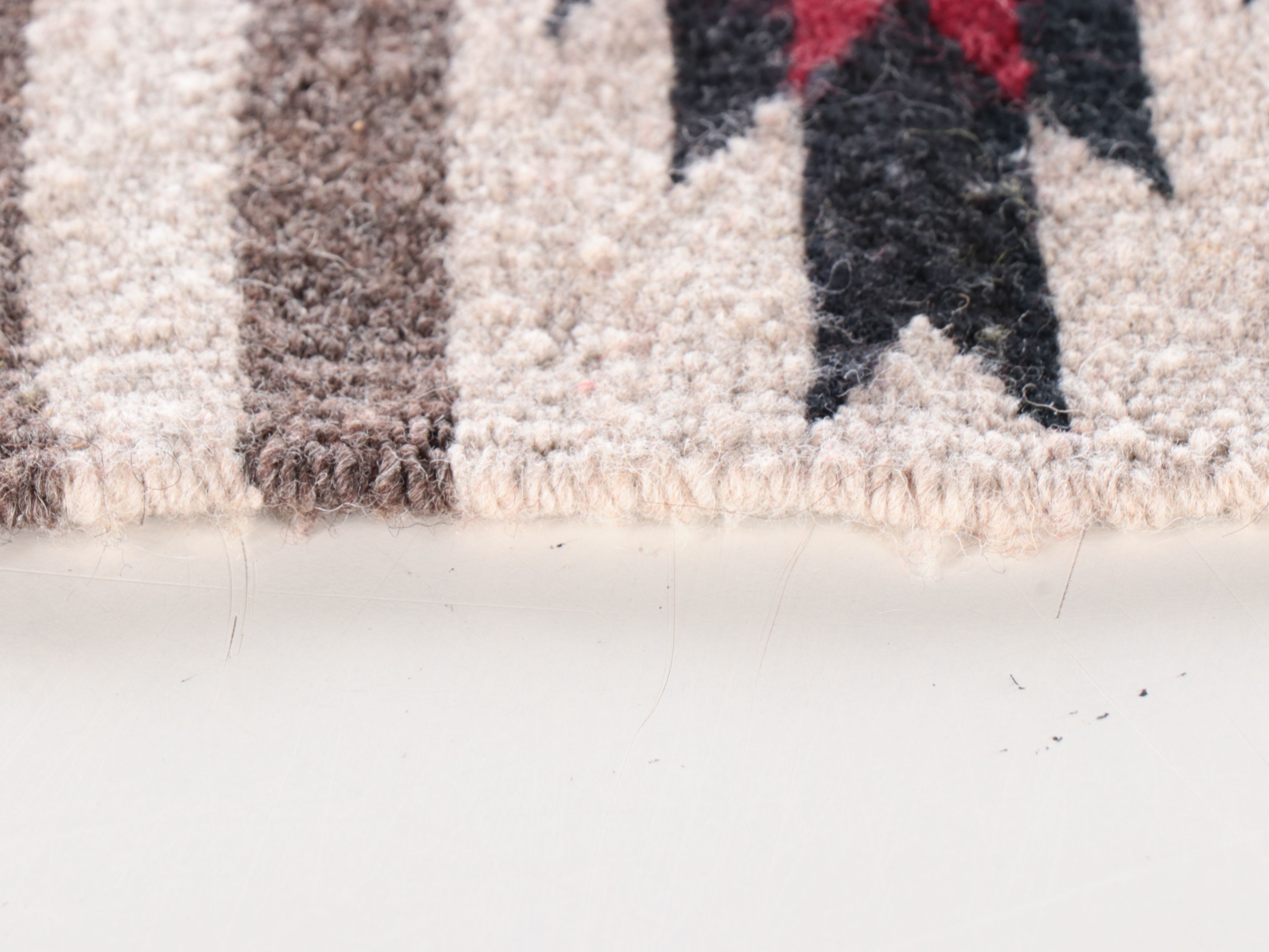 2'1 x 2'9 Handwoven Navajo Gallup Style Wool Accent Rug