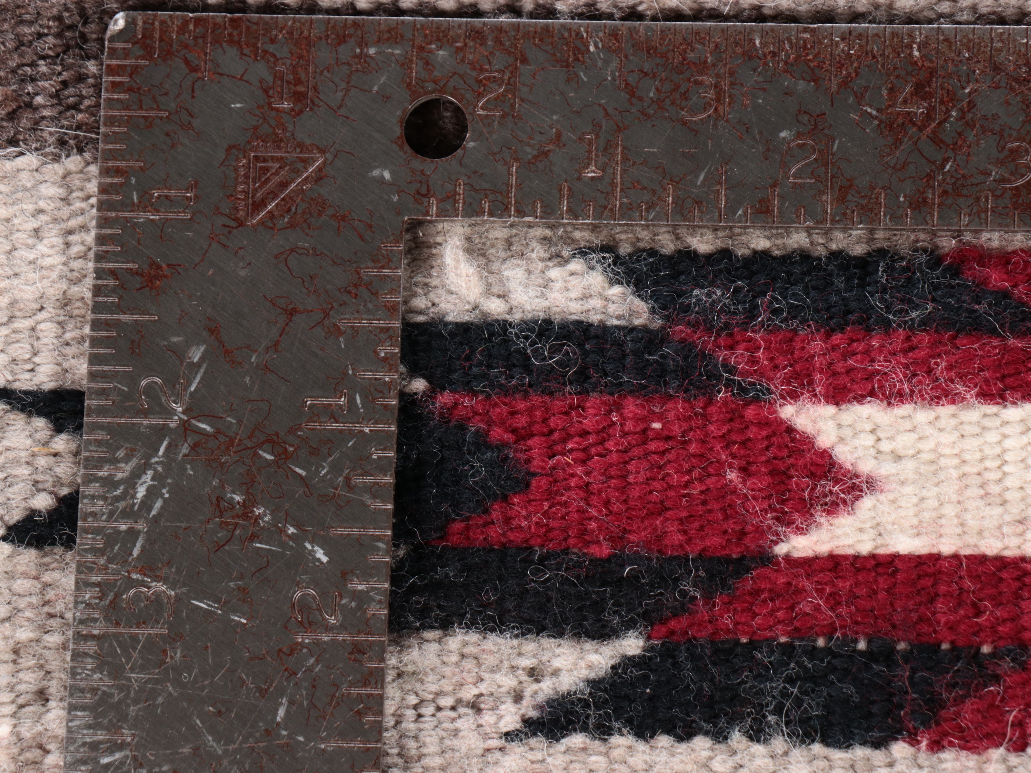 2'1 x 2'9 Handwoven Navajo Gallup Style Wool Accent Rug