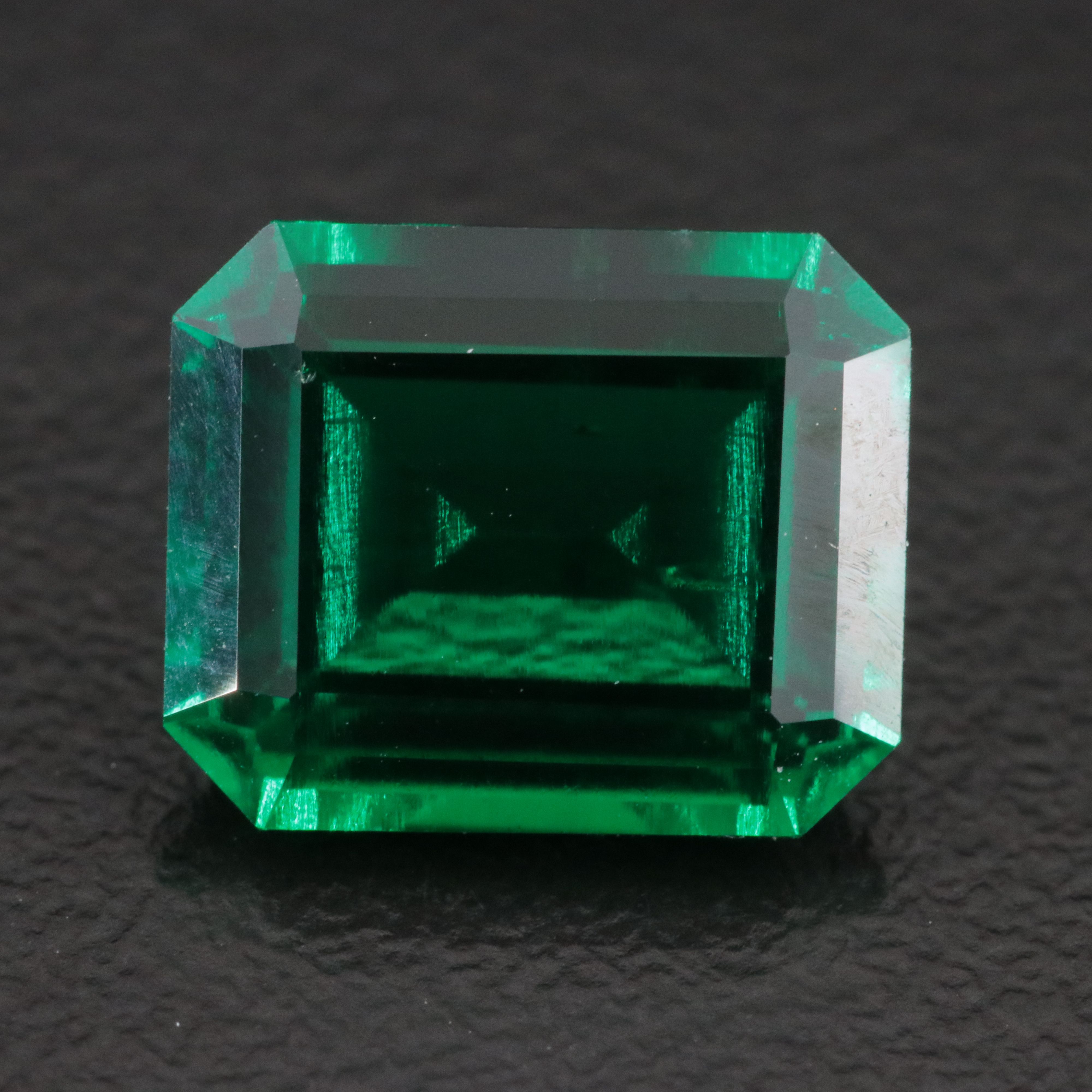 Loose 3.86 CT Lab Grown Emerald