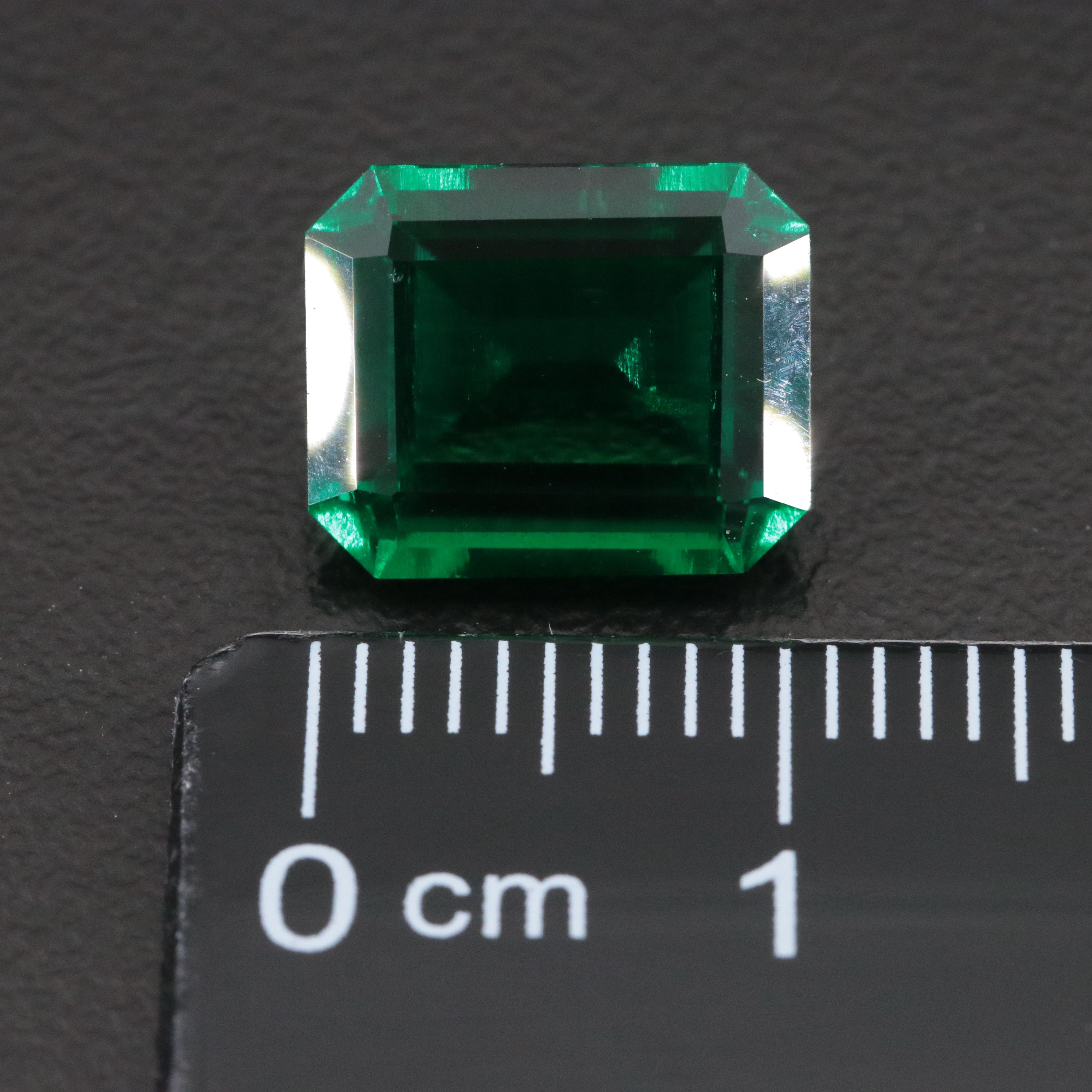 Loose 3.86 CT Lab Grown Emerald