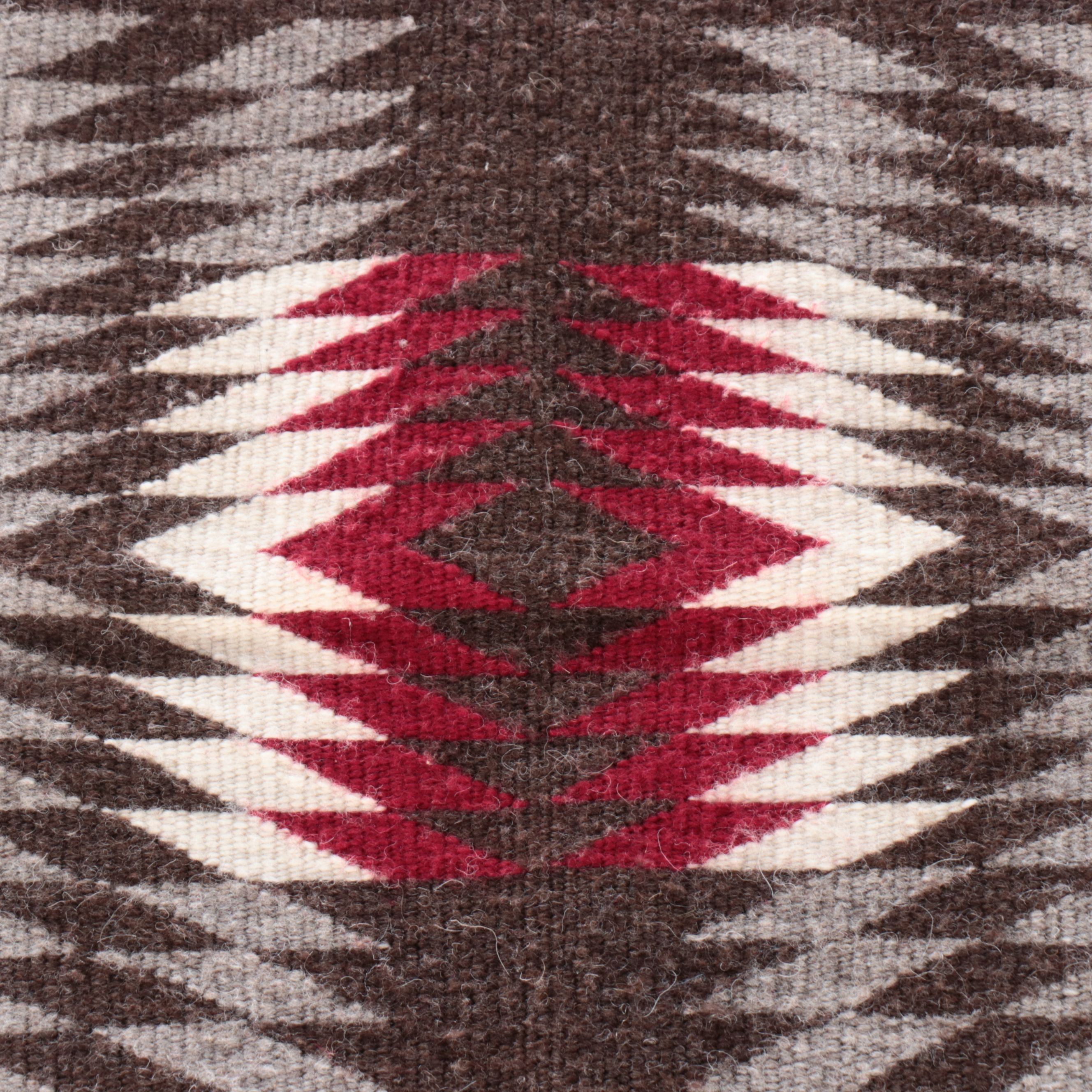1'11 x 2'10 Handwoven Navajo Storm Pattern Wool Accent Rug