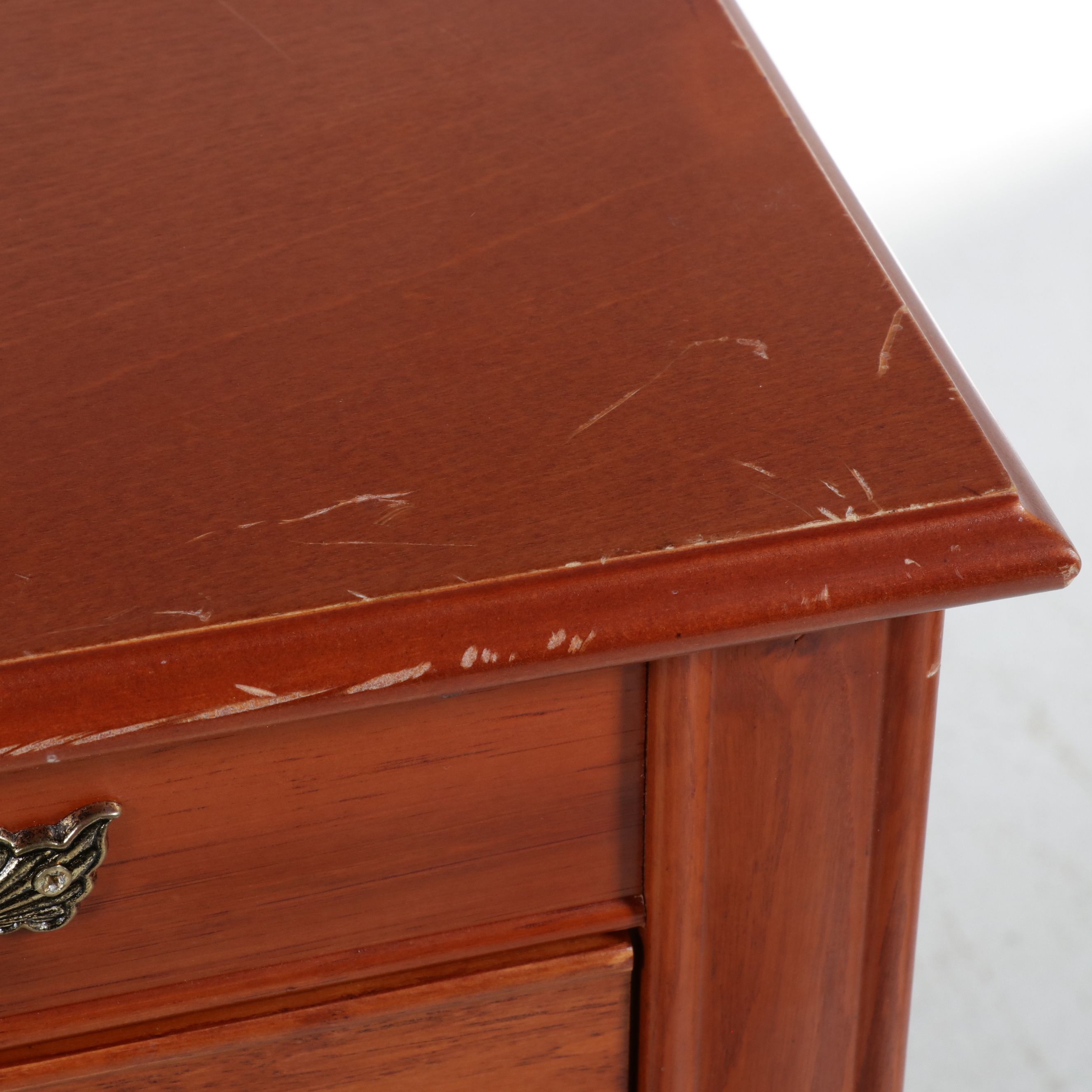 Mele Queen Anne Style Standing Jewelry Armoire, 21st Century