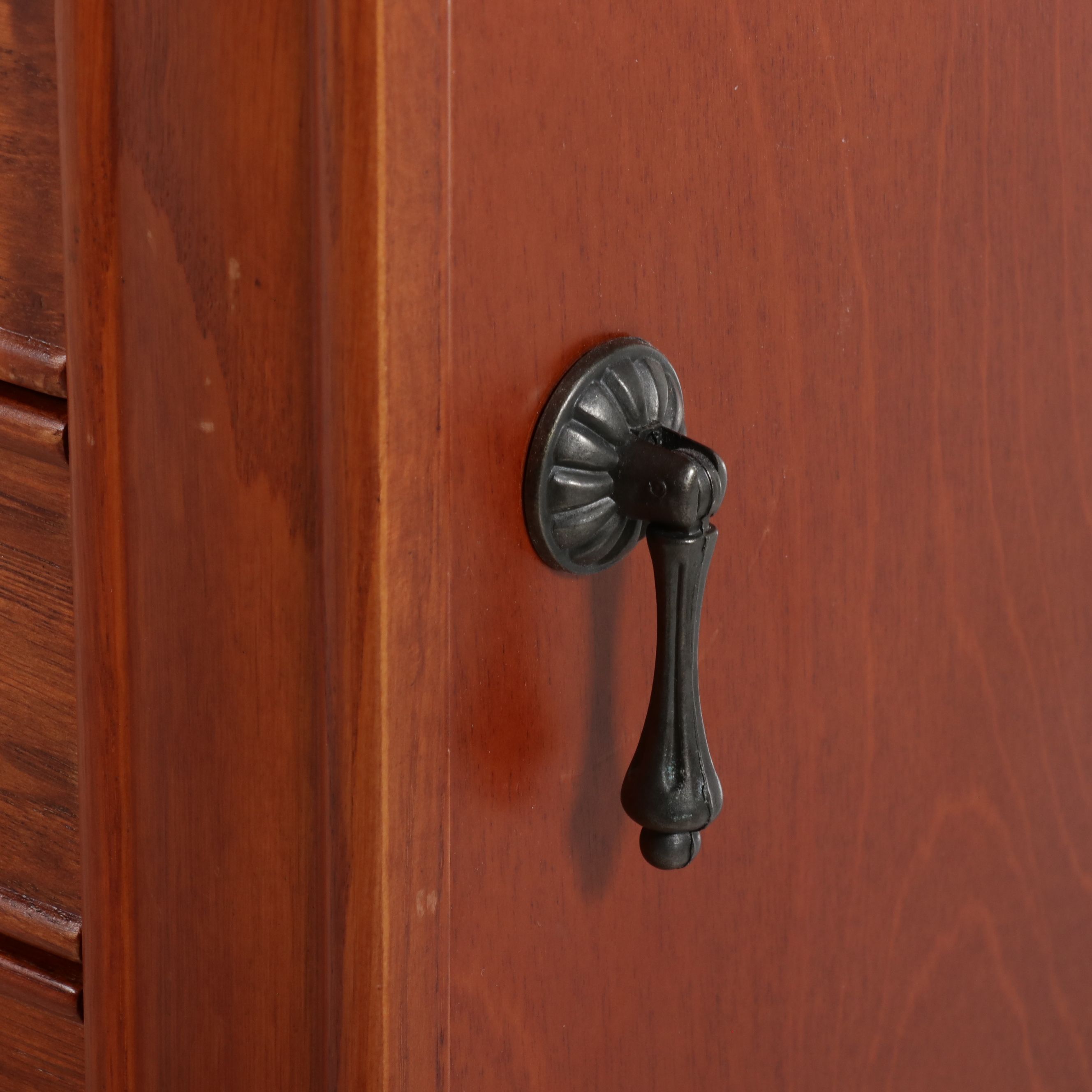 Mele Queen Anne Style Standing Jewelry Armoire, 21st Century