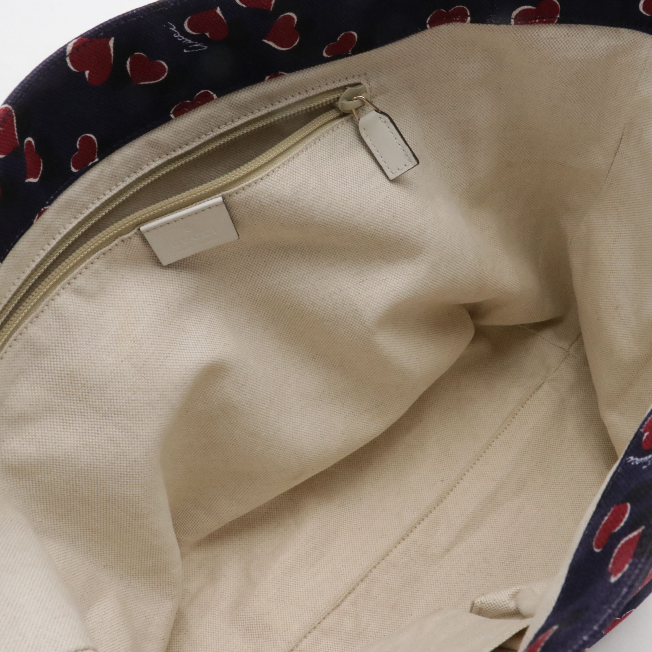Gucci Tote Bag in Heartbeat Print Canvas with White Leather Trim