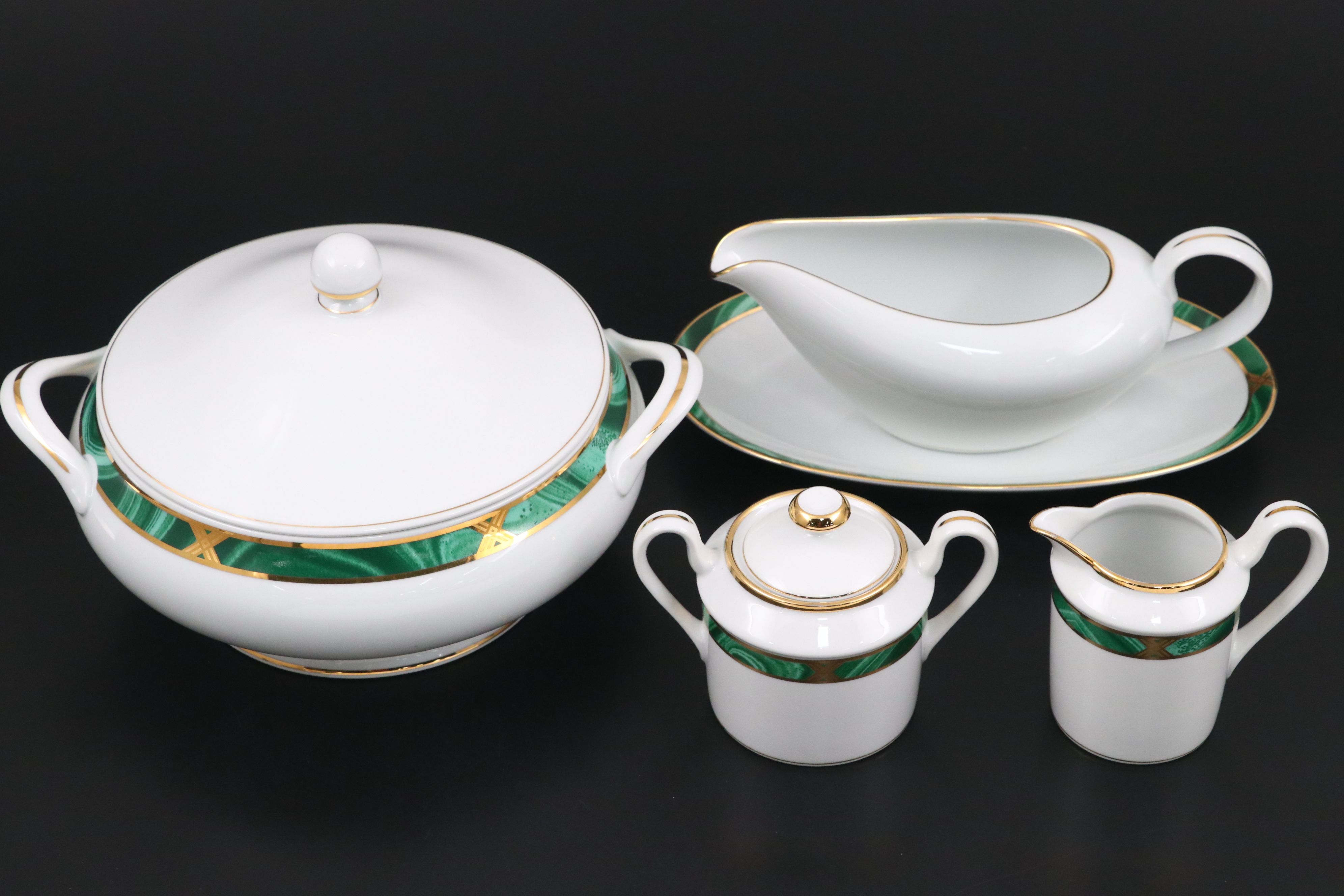 Fitz & Floyd "Greenwich" Gilt Porcelain Dinnerware, 1990s