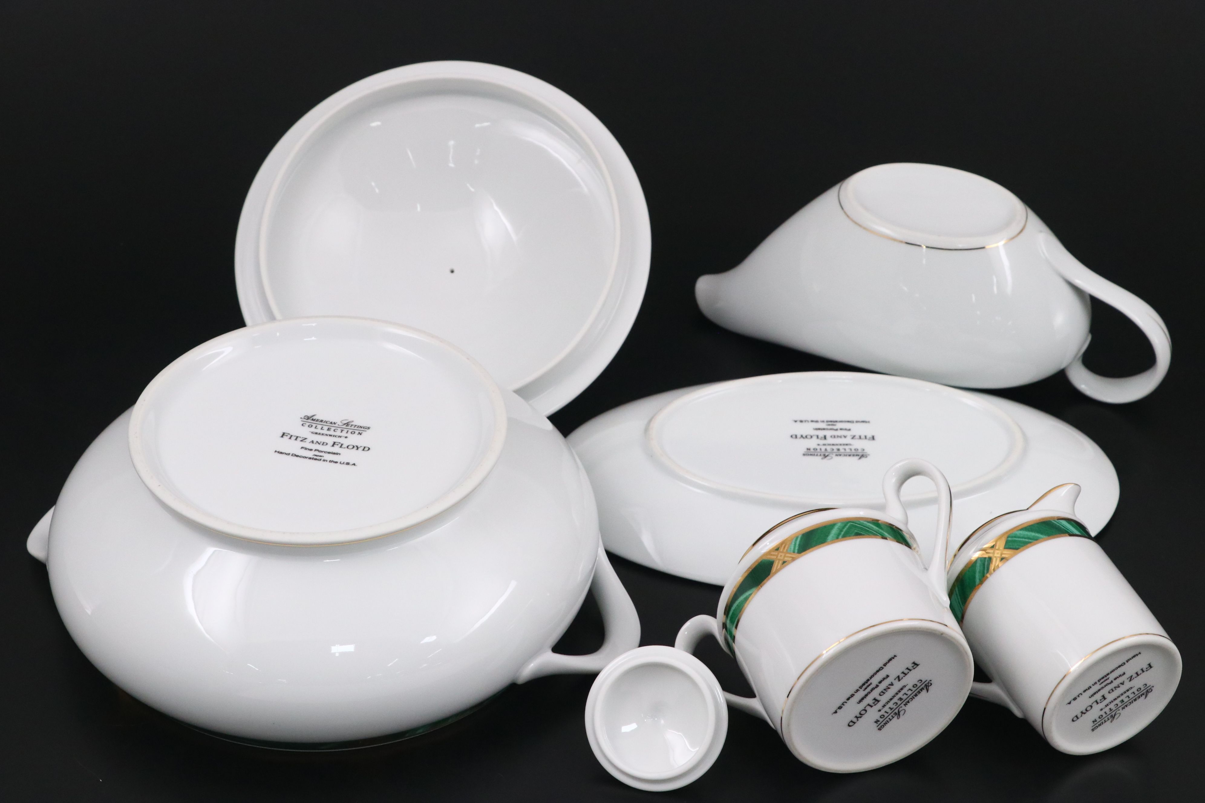 Fitz & Floyd "Greenwich" Gilt Porcelain Dinnerware, 1990s