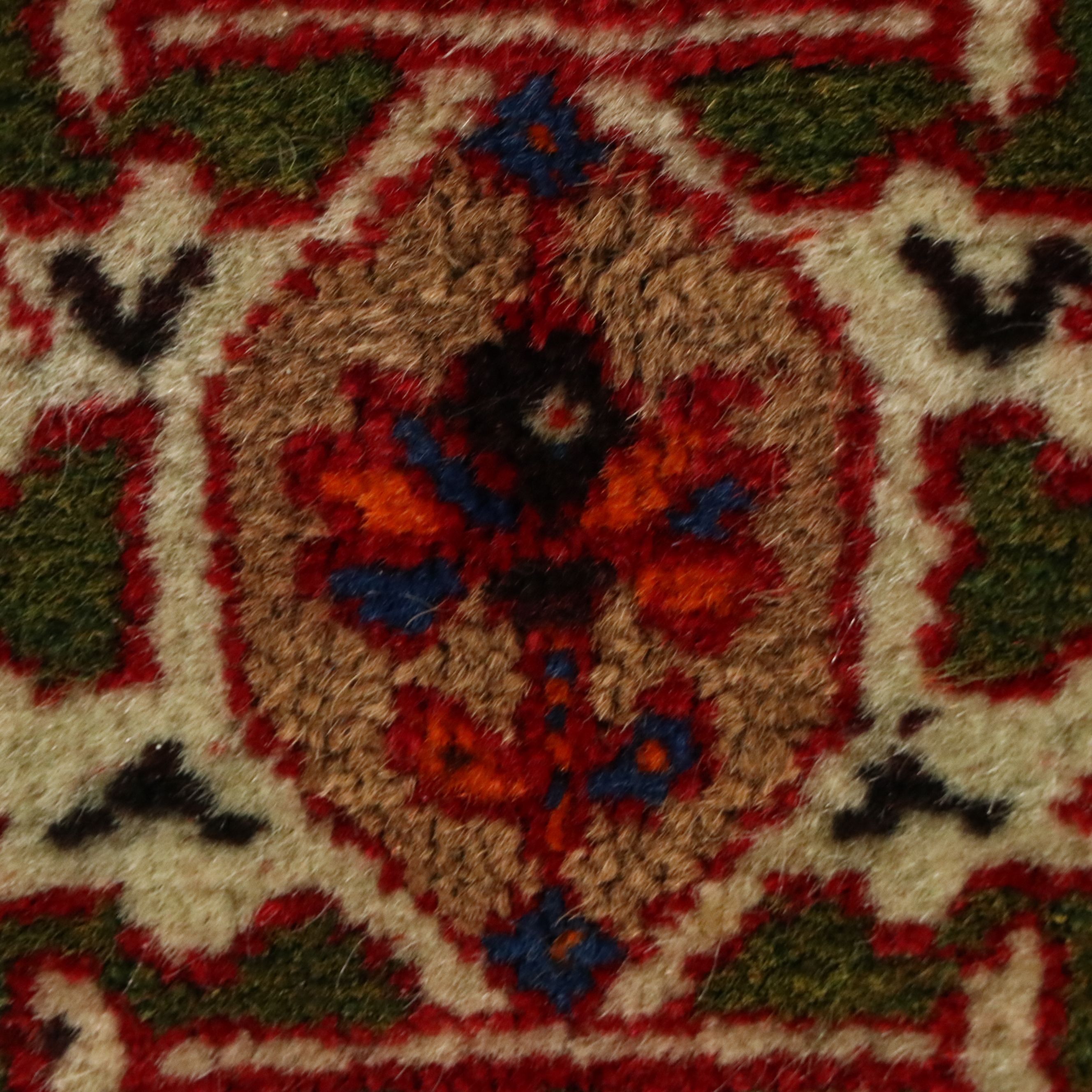 3'9 x 5'6 Hand-Knotted Persian Qashqai Area Rug