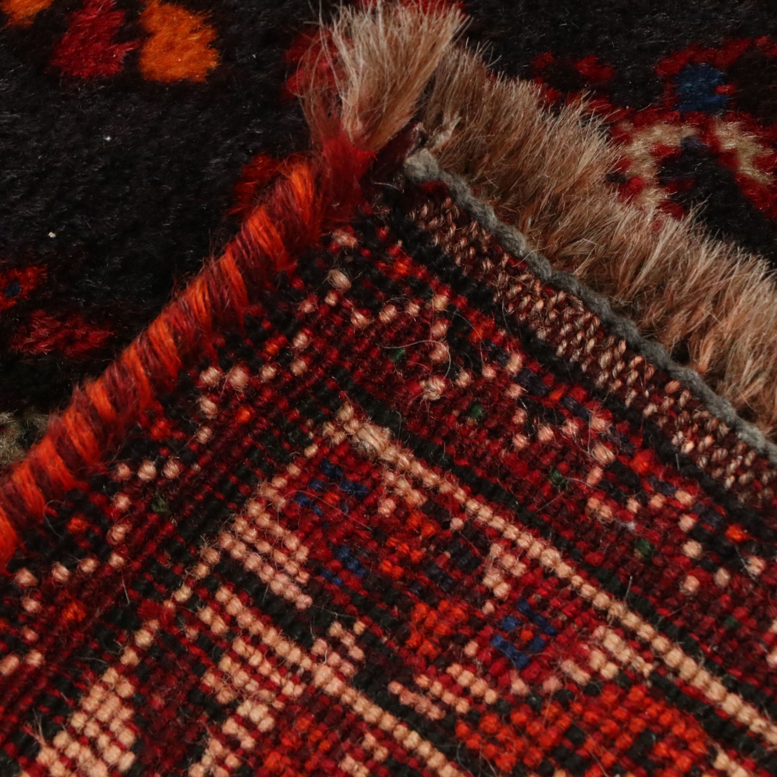 3'9 x 5'6 Hand-Knotted Persian Qashqai Area Rug