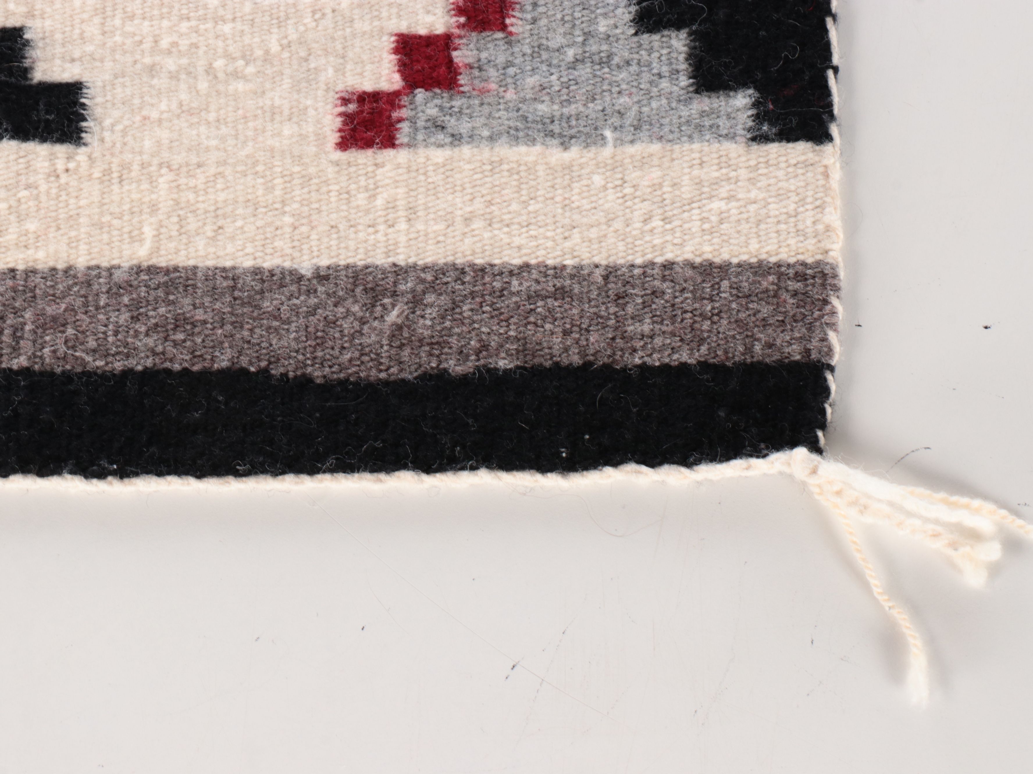 1'8 x 3' Handwoven Navajo Klagetoh Ganado Wool Rug