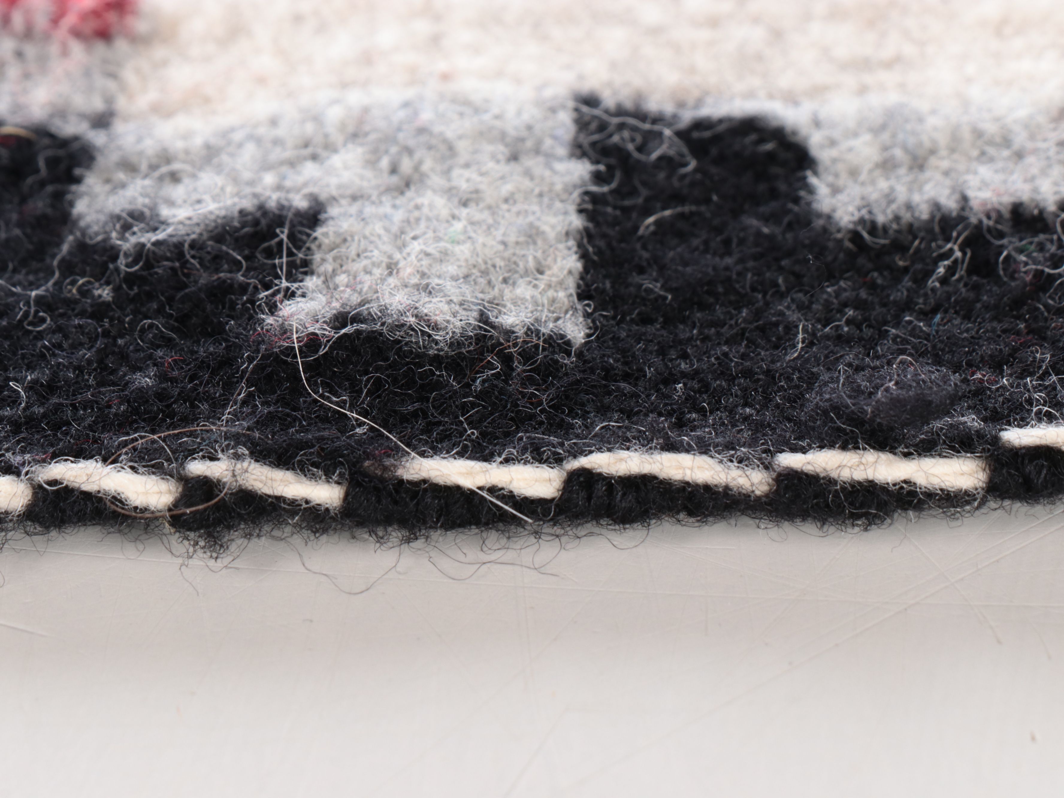 1'8 x 3' Handwoven Navajo Klagetoh Ganado Wool Rug