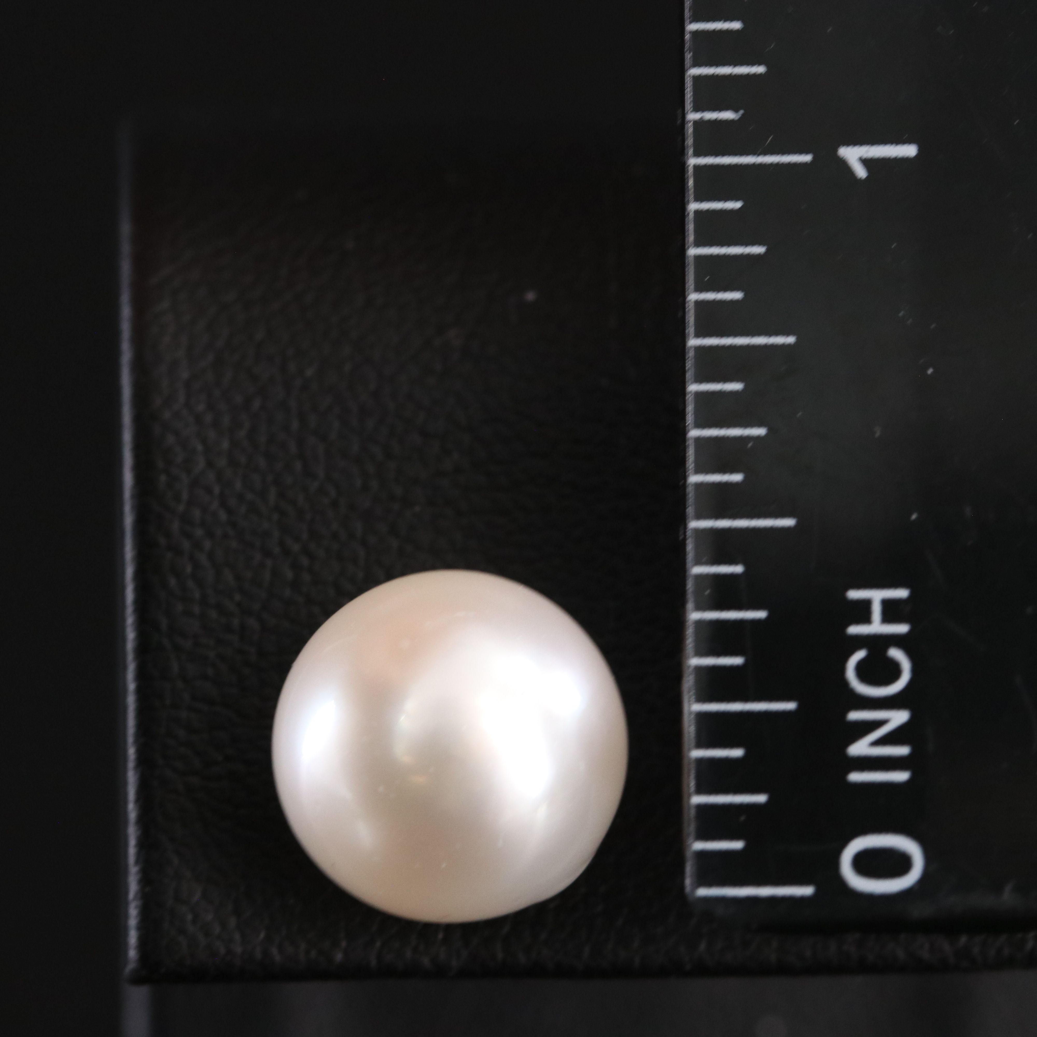 18K Mabé Pearl Stud Earrings