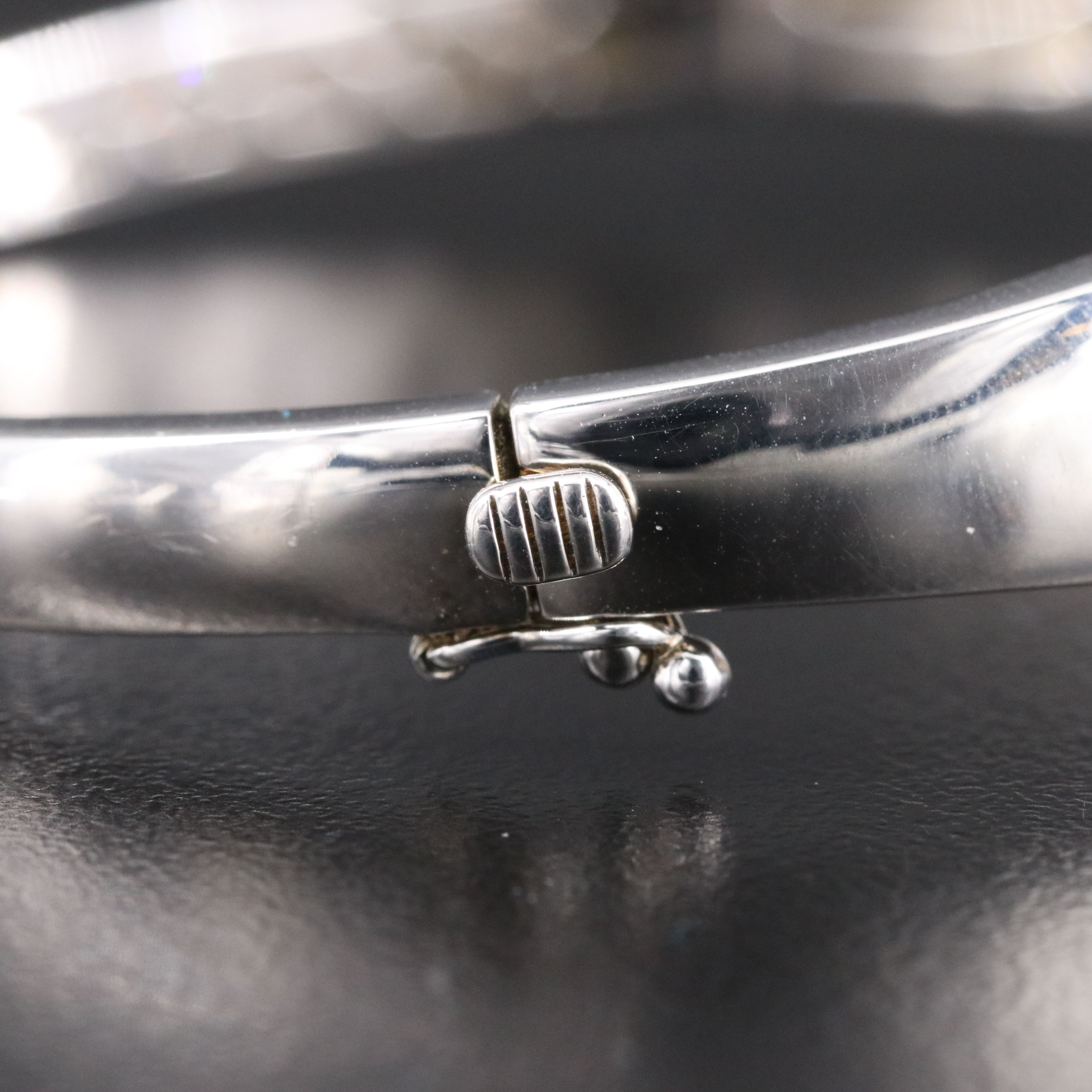 Sterling Tanzanite Hinged Bangle Bracelet