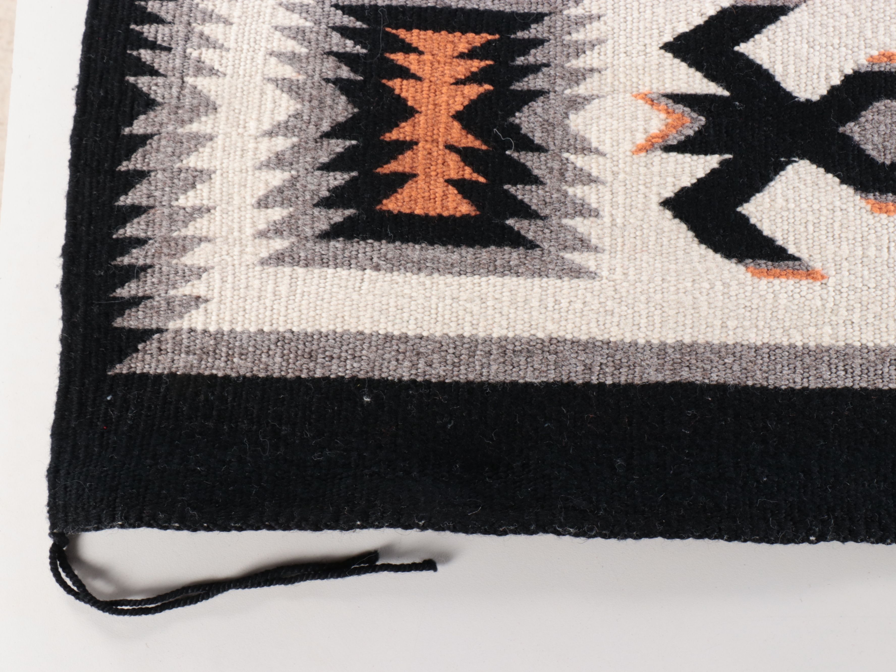 3'9 x 5' Handwoven Navajo Storm Pattern Wool Accent Rug