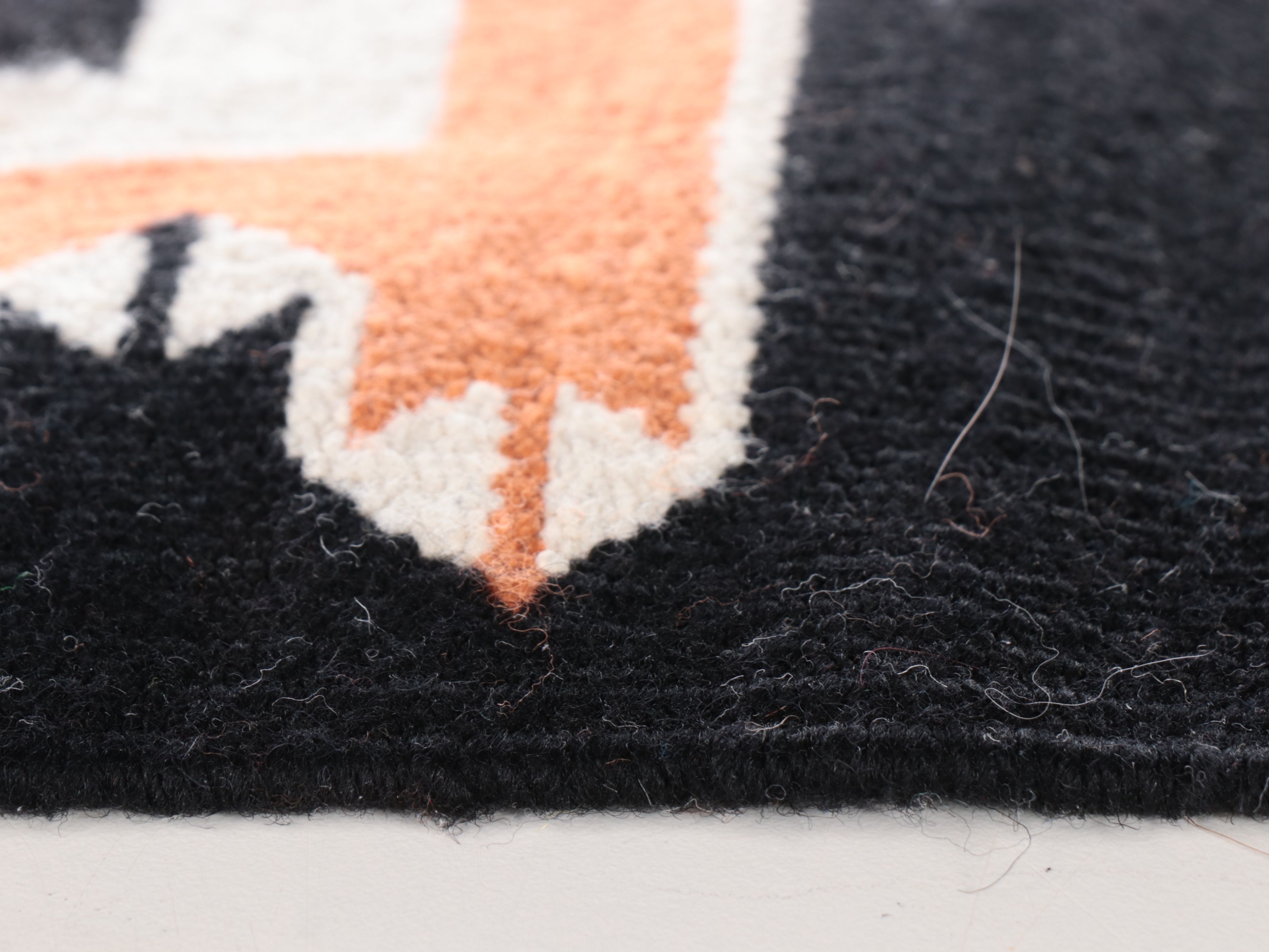 3'9 x 5' Handwoven Navajo Storm Pattern Wool Accent Rug