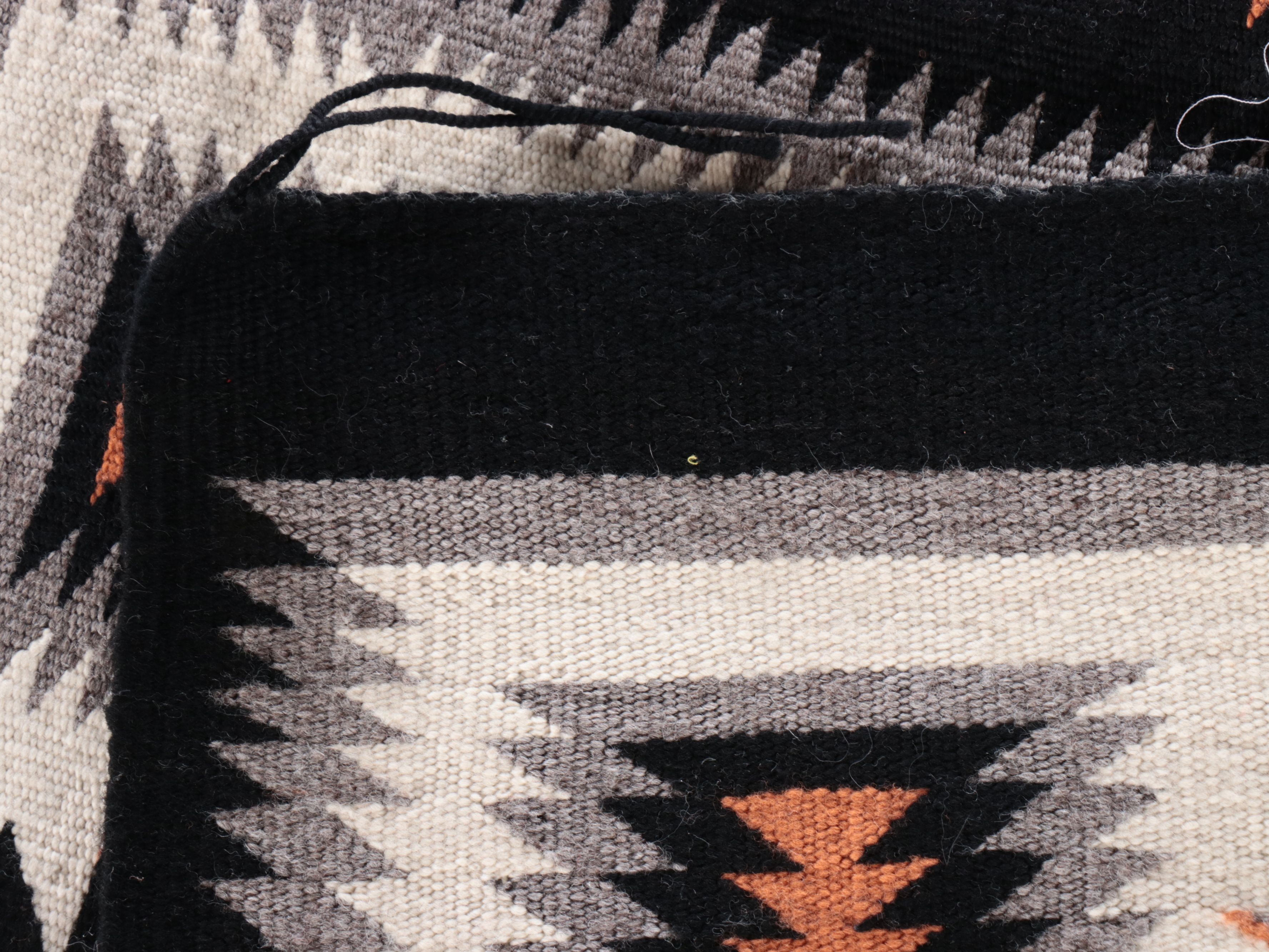 3'9 x 5' Handwoven Navajo Storm Pattern Wool Accent Rug