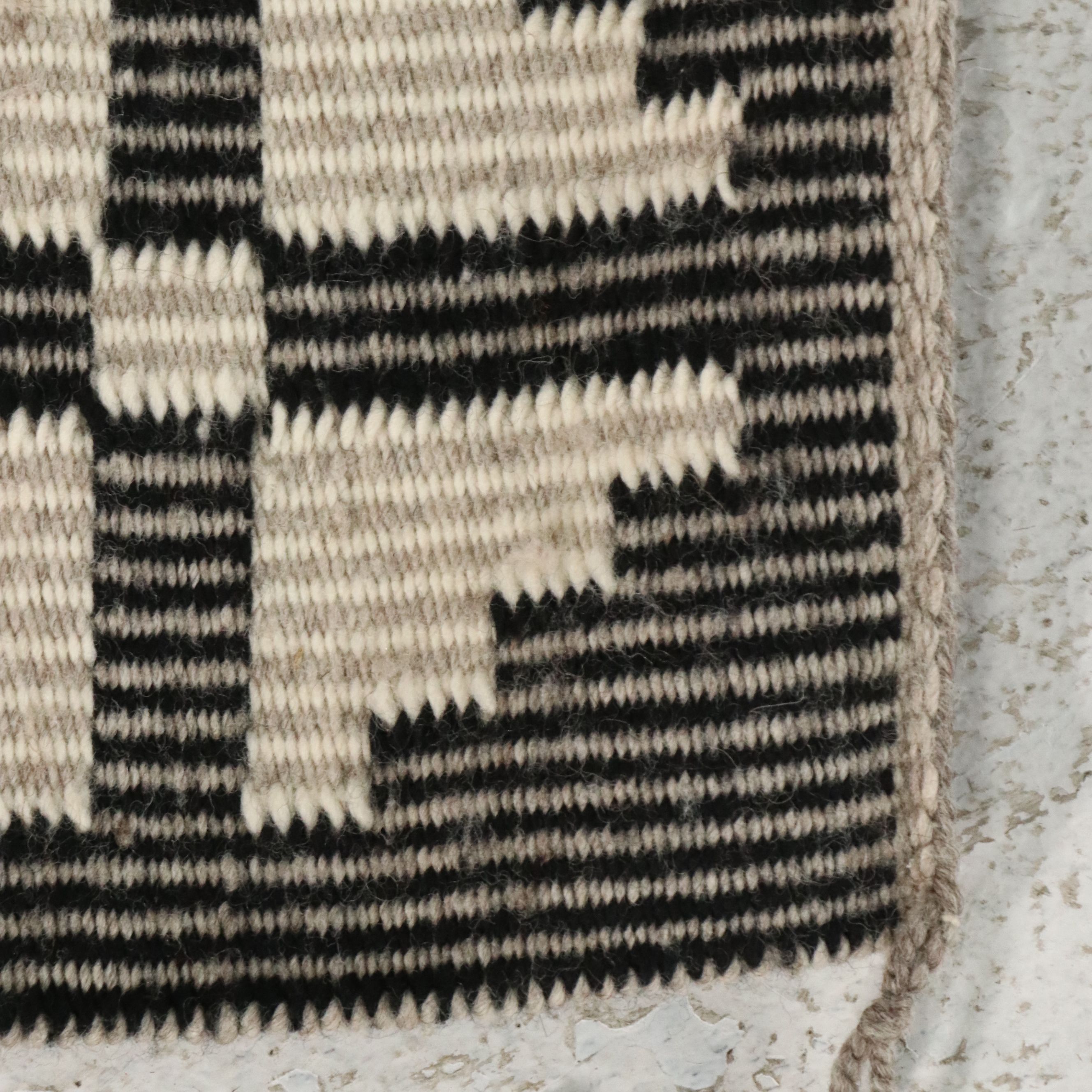 3'7 x 5'1 Handwoven Southwestern Style Area Rug