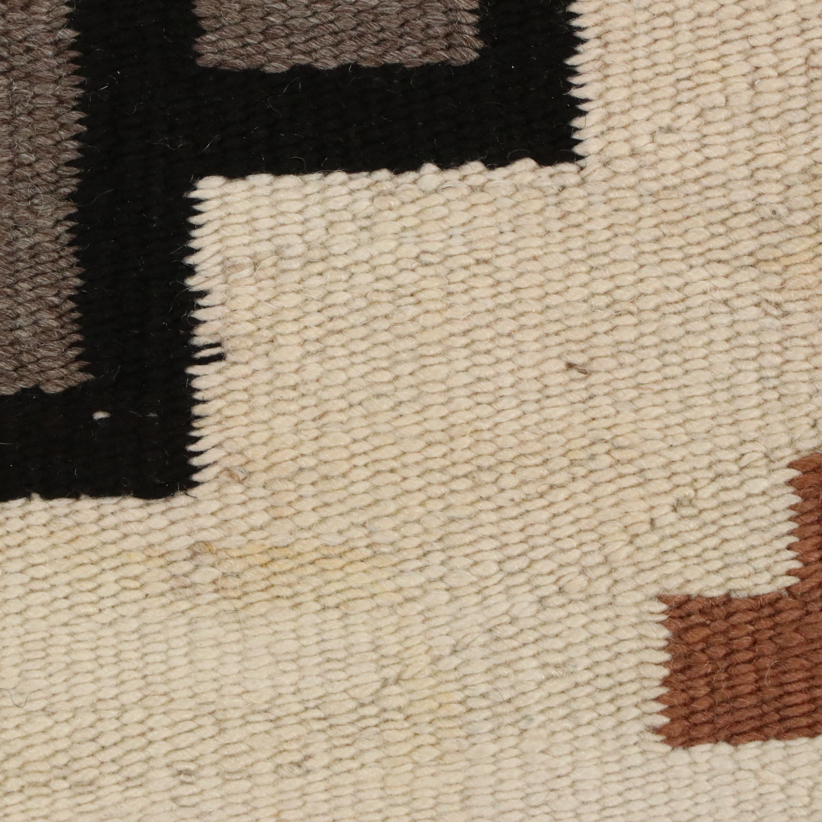 5'4 x 8'11 Handwoven Navajo Eye Dazzler Area Rug