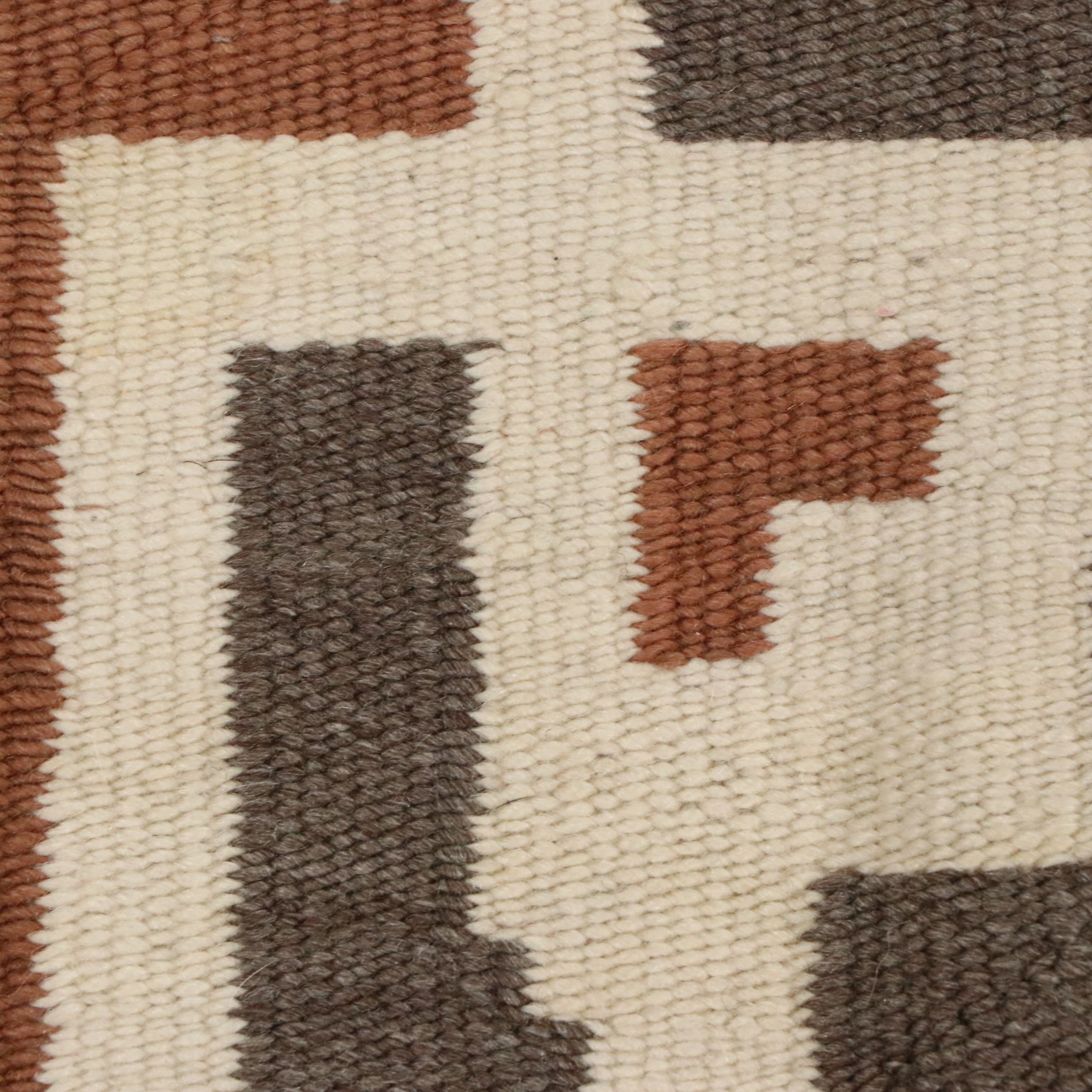 5'4 x 8'11 Handwoven Navajo Eye Dazzler Area Rug