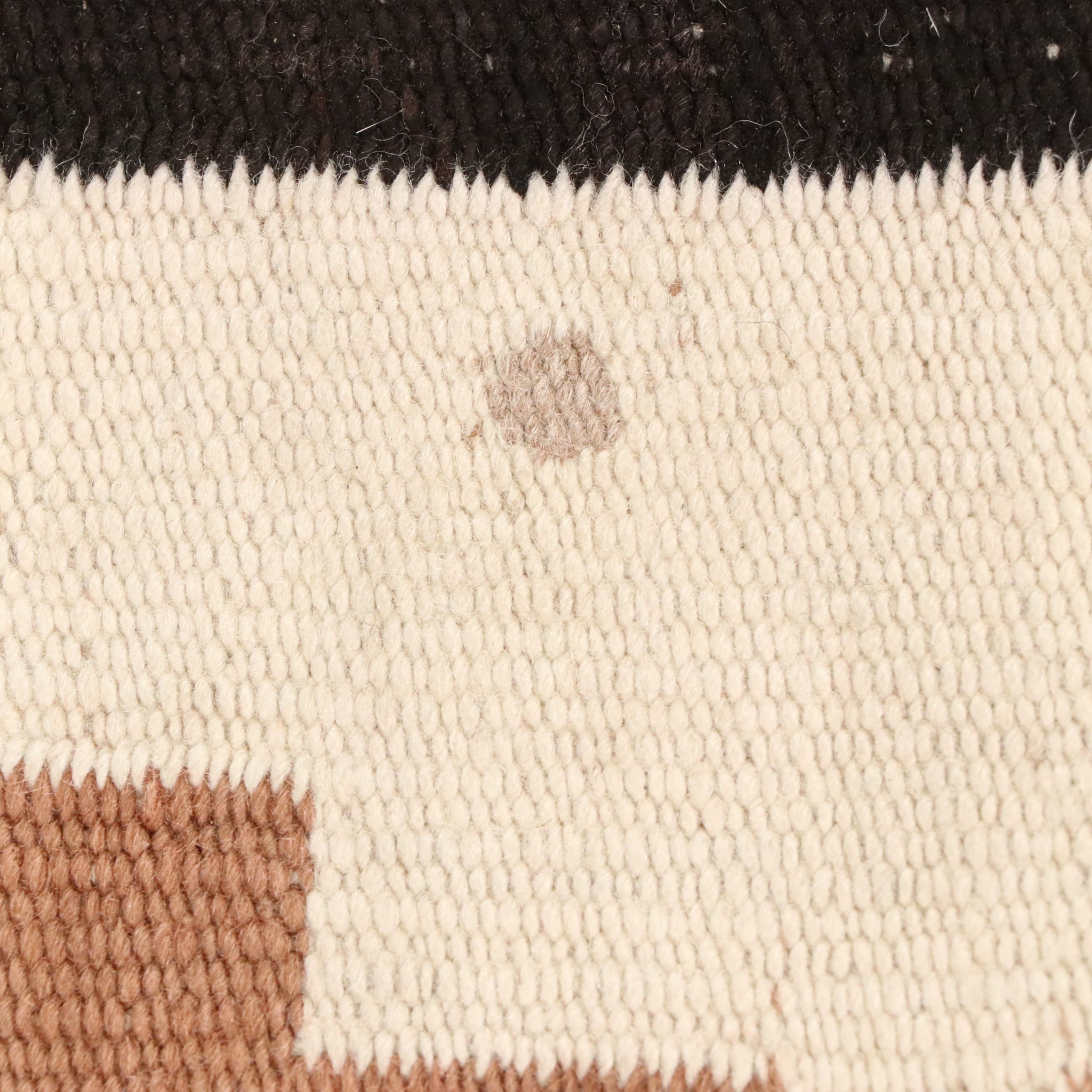 5'4 x 8'11 Handwoven Navajo Eye Dazzler Area Rug