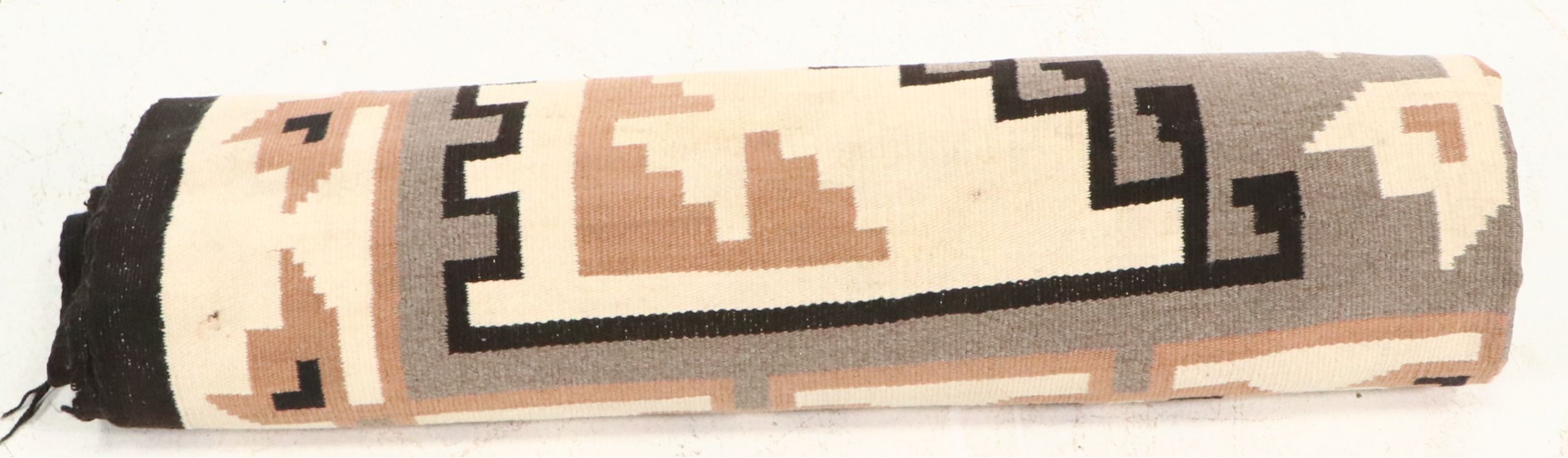 5'4 x 8'11 Handwoven Navajo Eye Dazzler Area Rug