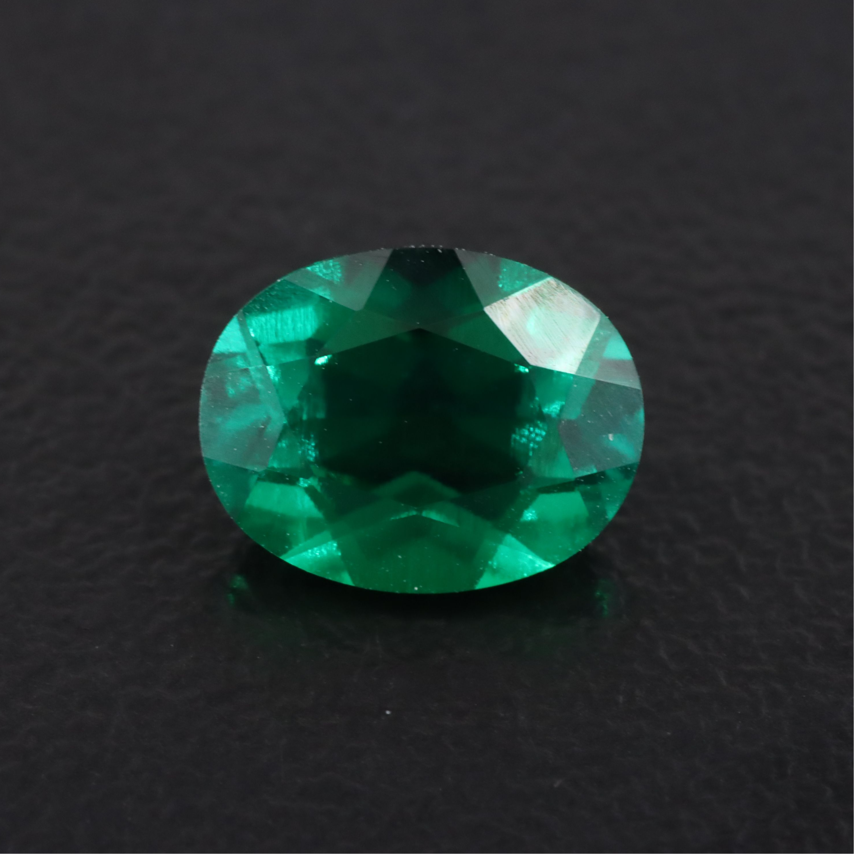 Loose 1.77 CT Lab Grown Emerald