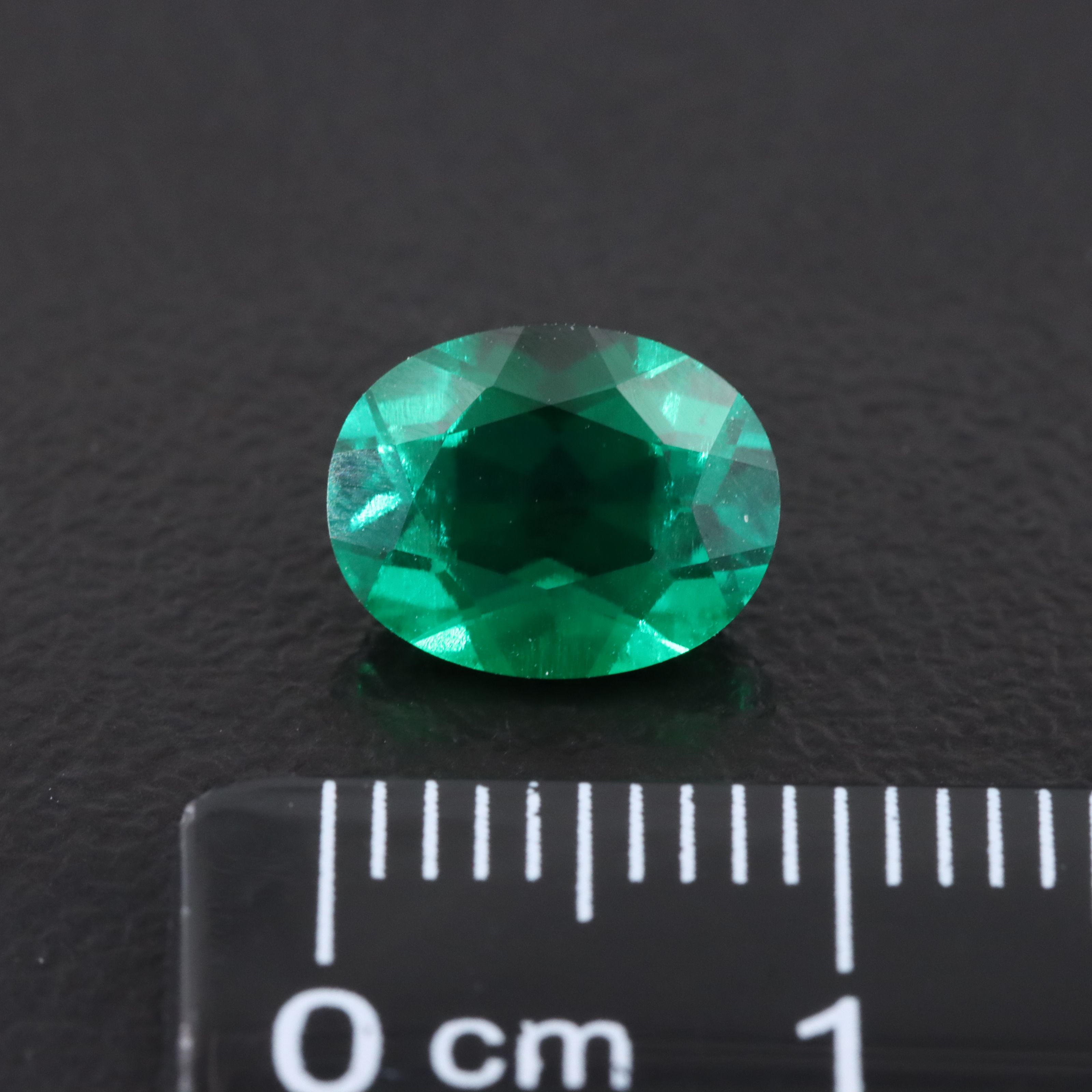 Loose 1.77 CT Lab Grown Emerald