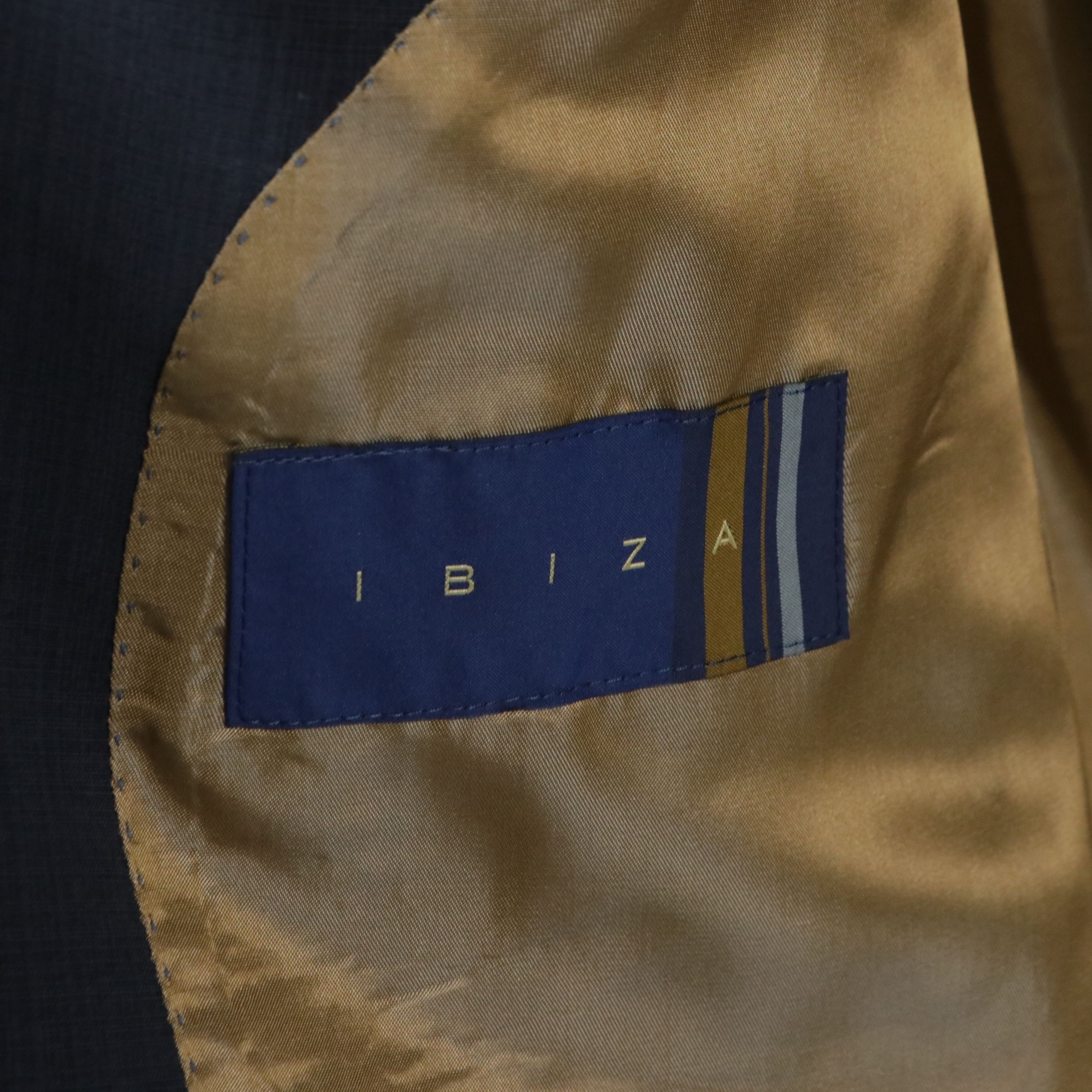 Men's Ibiza Salmon & Navy Blue Silk Sport Coats With Other Long Button Up Shirts