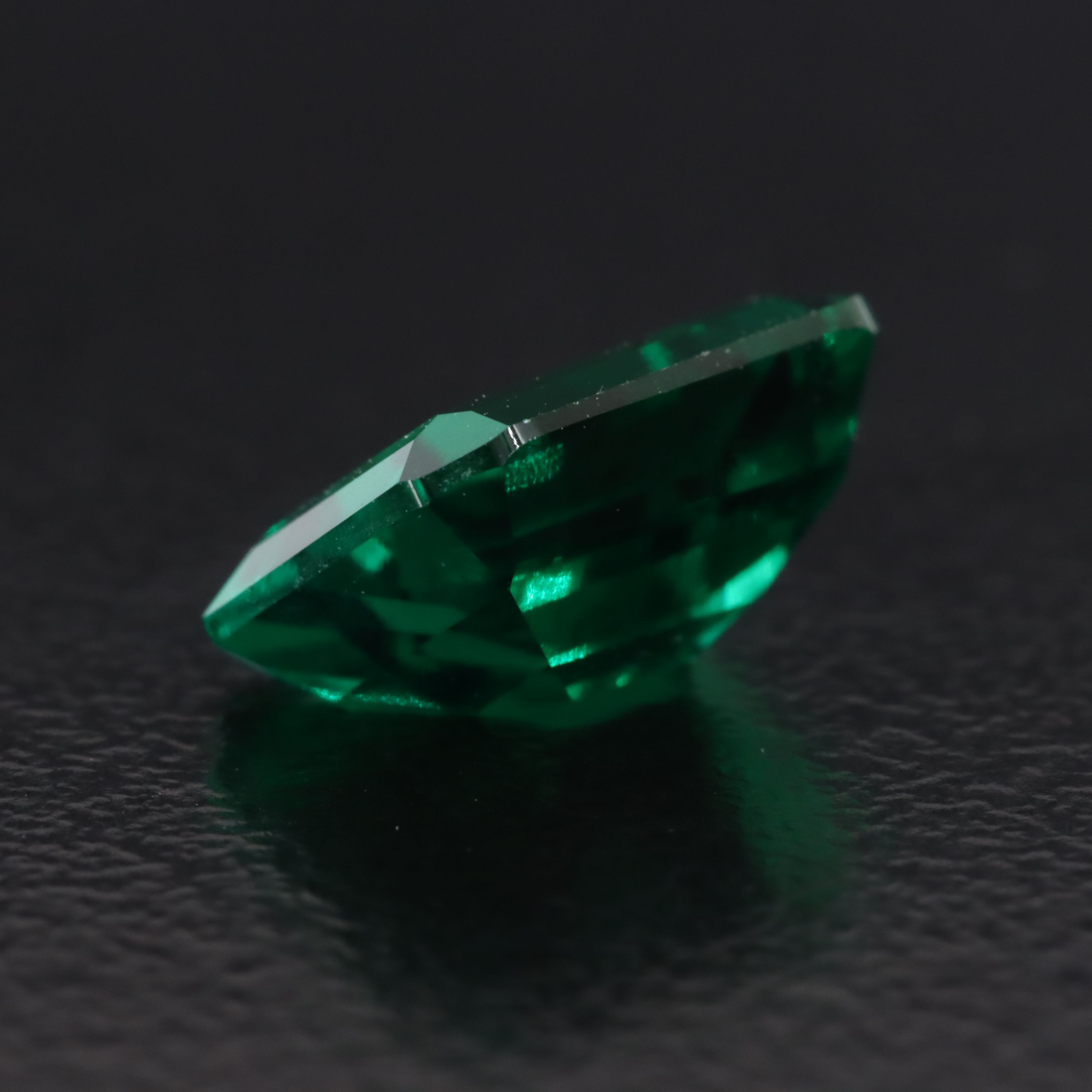 Loose 1.93 CT Lab Grown Emerald