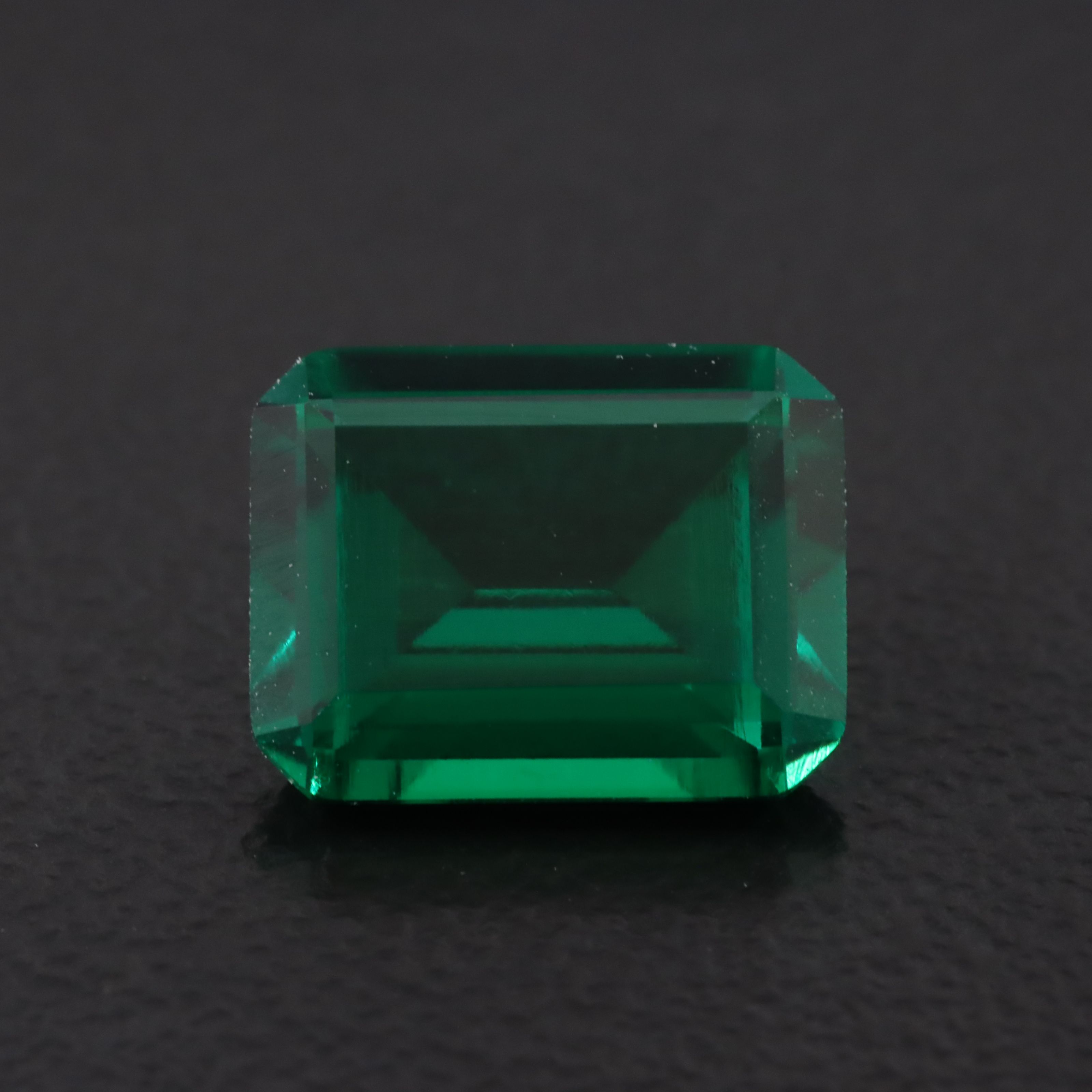 Loose 2.00 CT Lab Grown Emerald