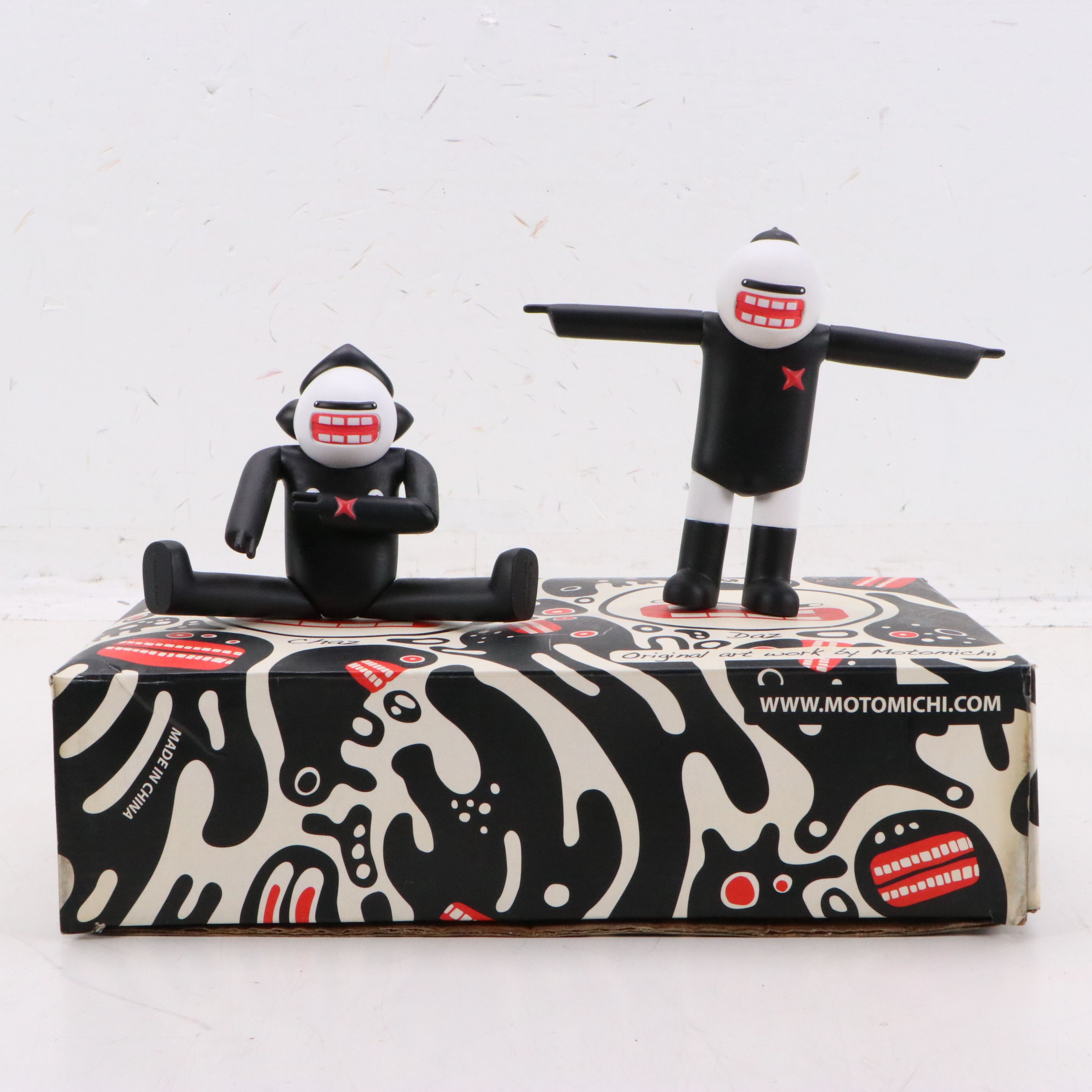 Motomichi Nakamura Collector's Vinyl Figurines "Chaz" and "Daz"