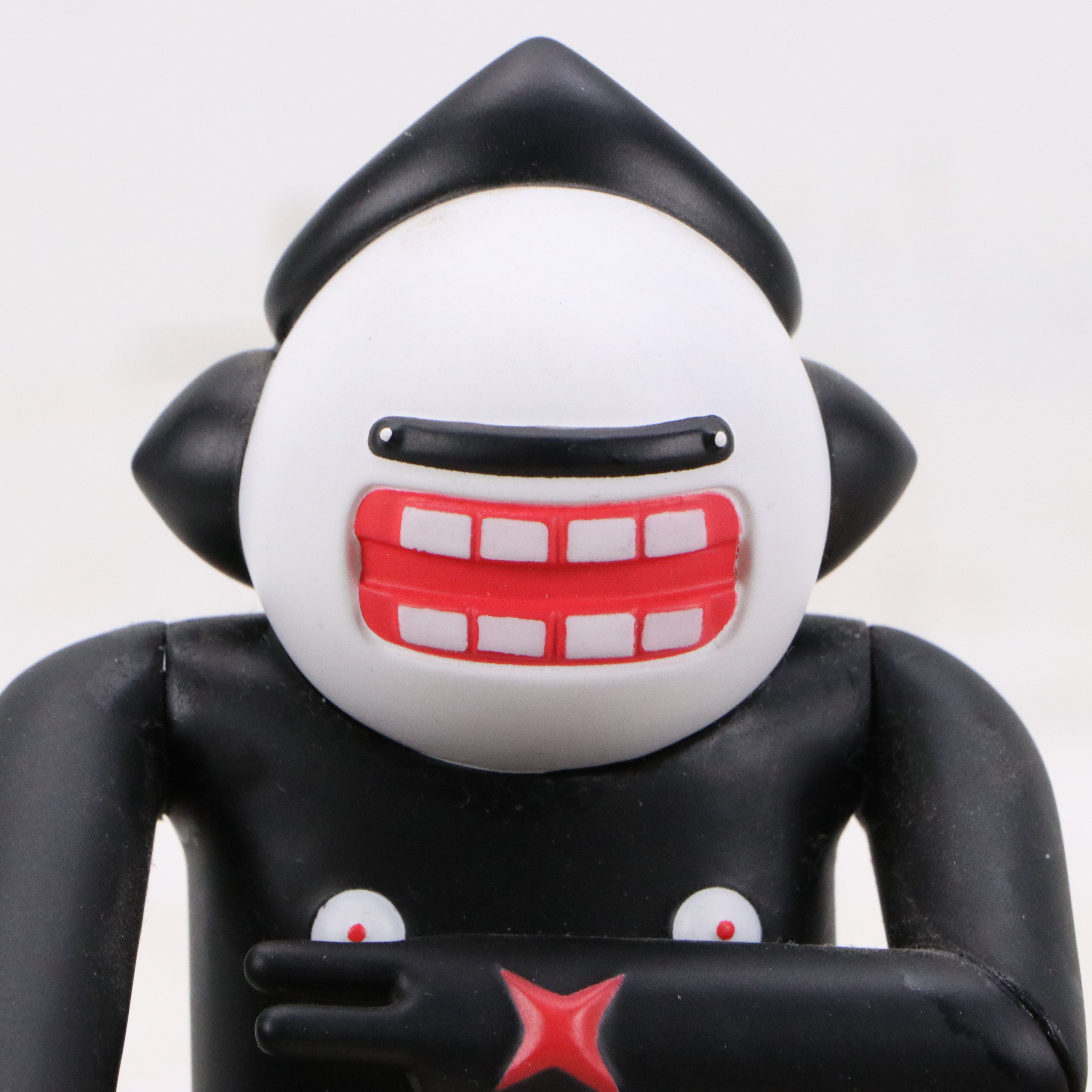 Motomichi Nakamura Collector's Vinyl Figurines "Chaz" and "Daz"