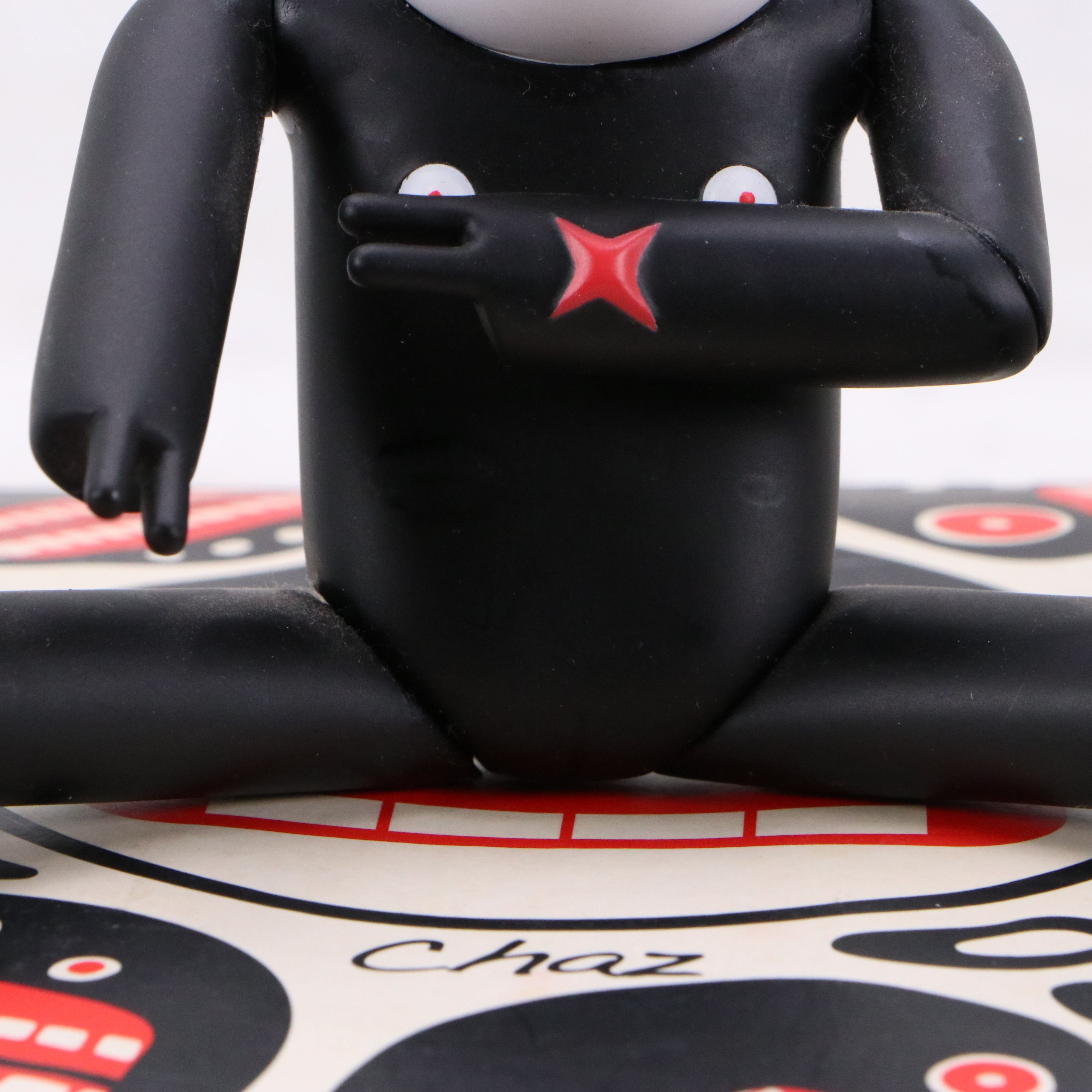 Motomichi Nakamura Collector's Vinyl Figurines "Chaz" and "Daz"