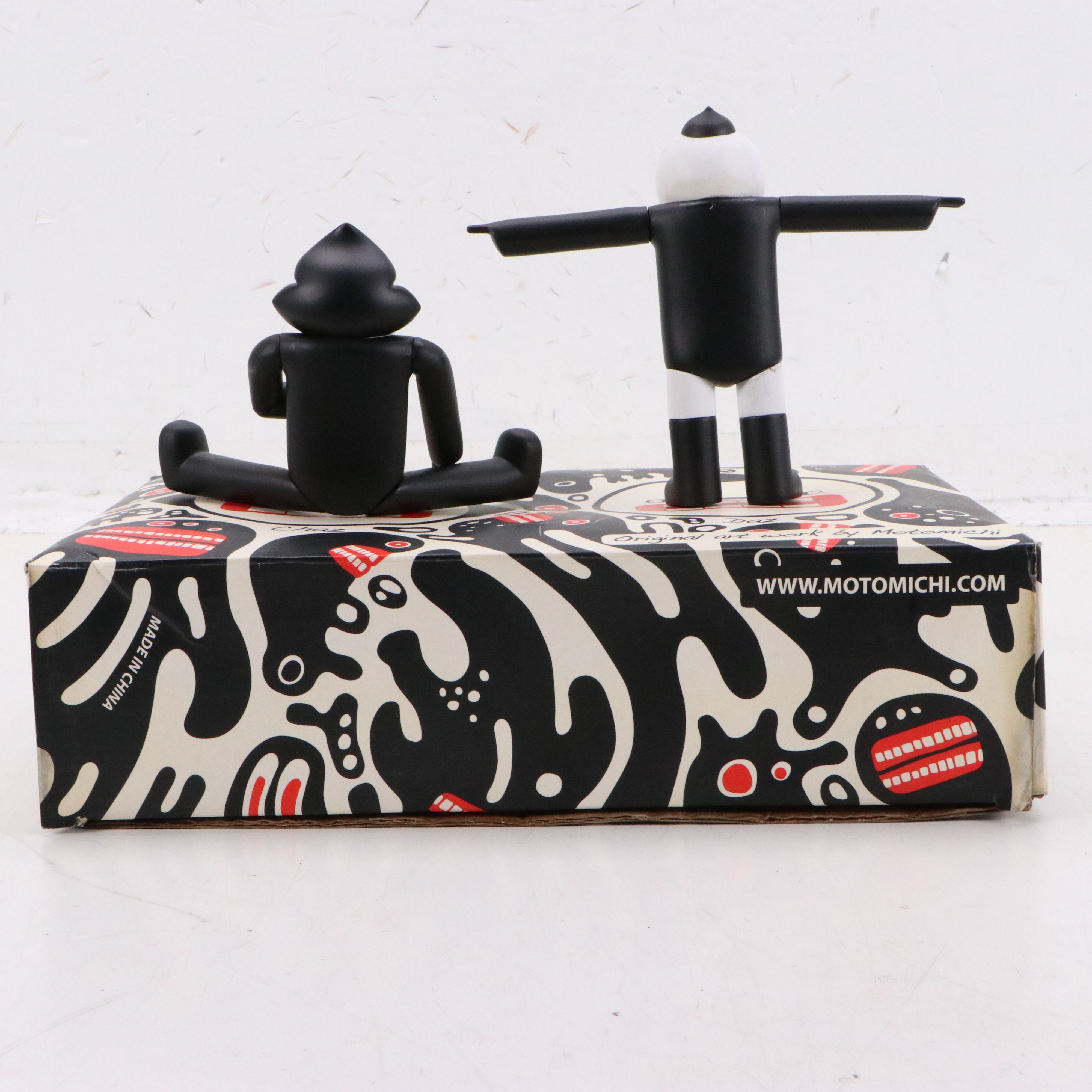 Motomichi Nakamura Collector's Vinyl Figurines "Chaz" and "Daz"