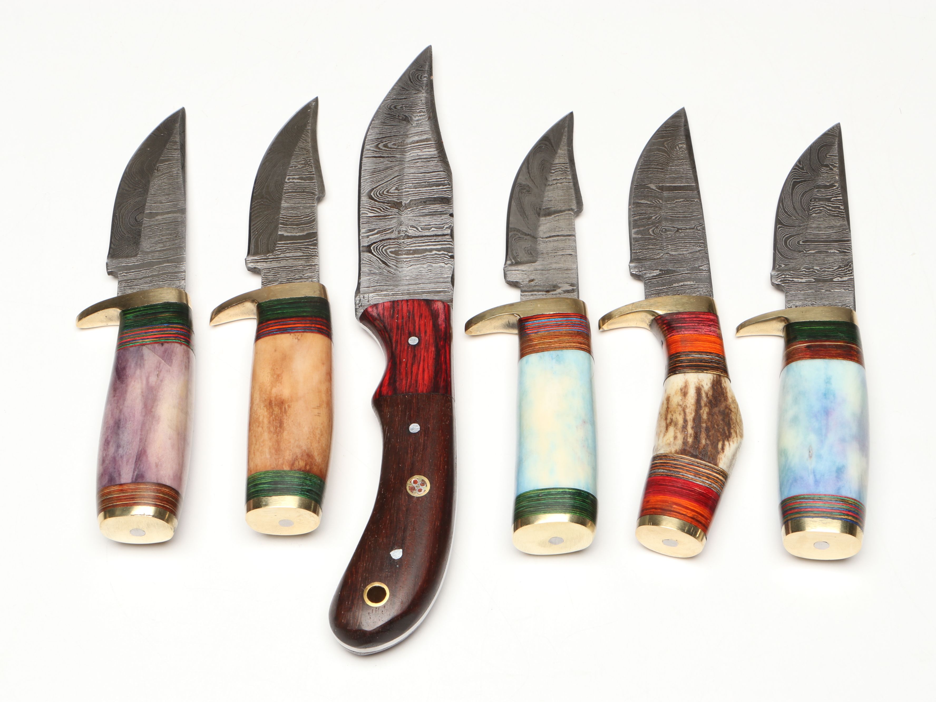 Damascus Steel Skinner and Hunting Knives in Leather Scabbards