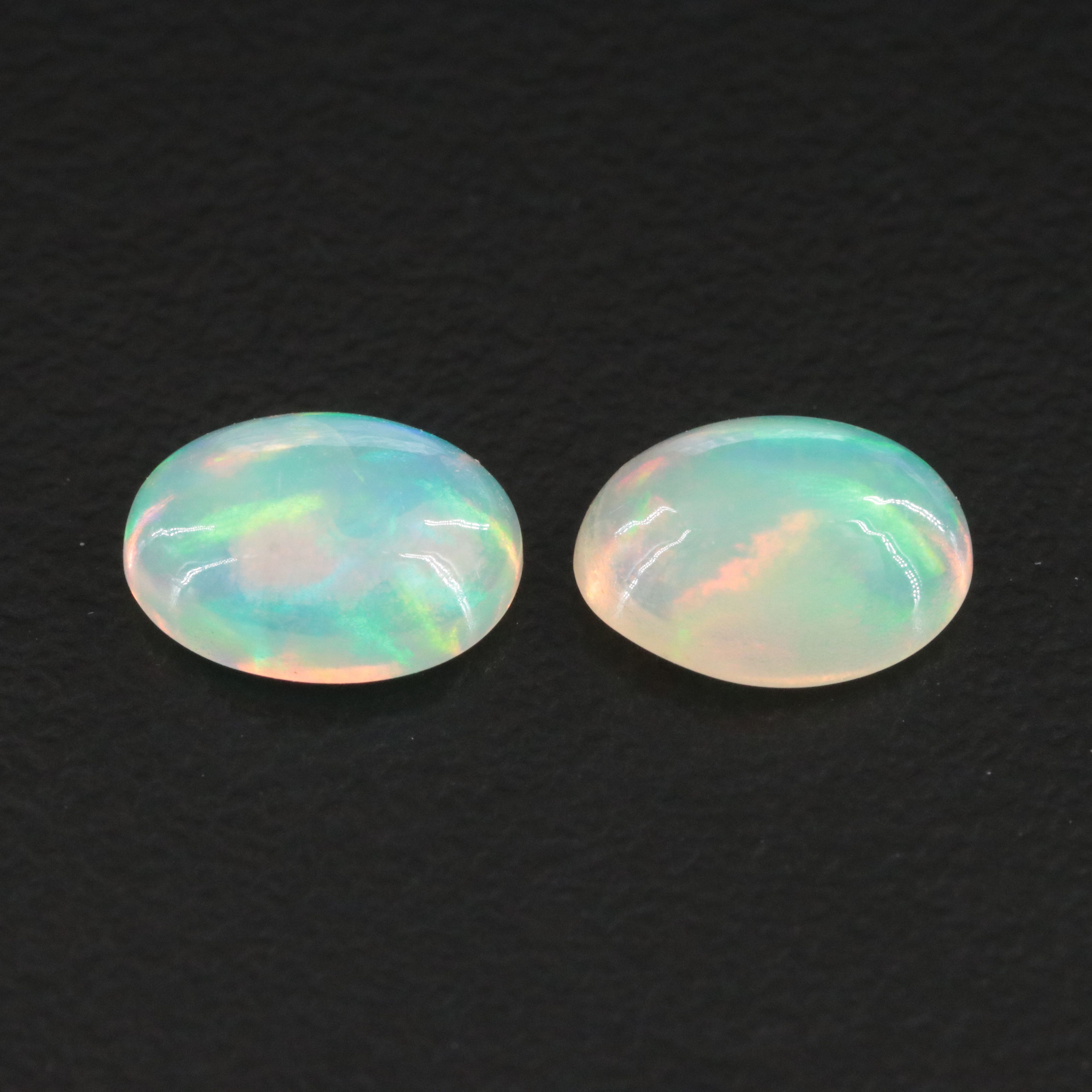 Loose 1.52 CTW Matched Pair of Opals