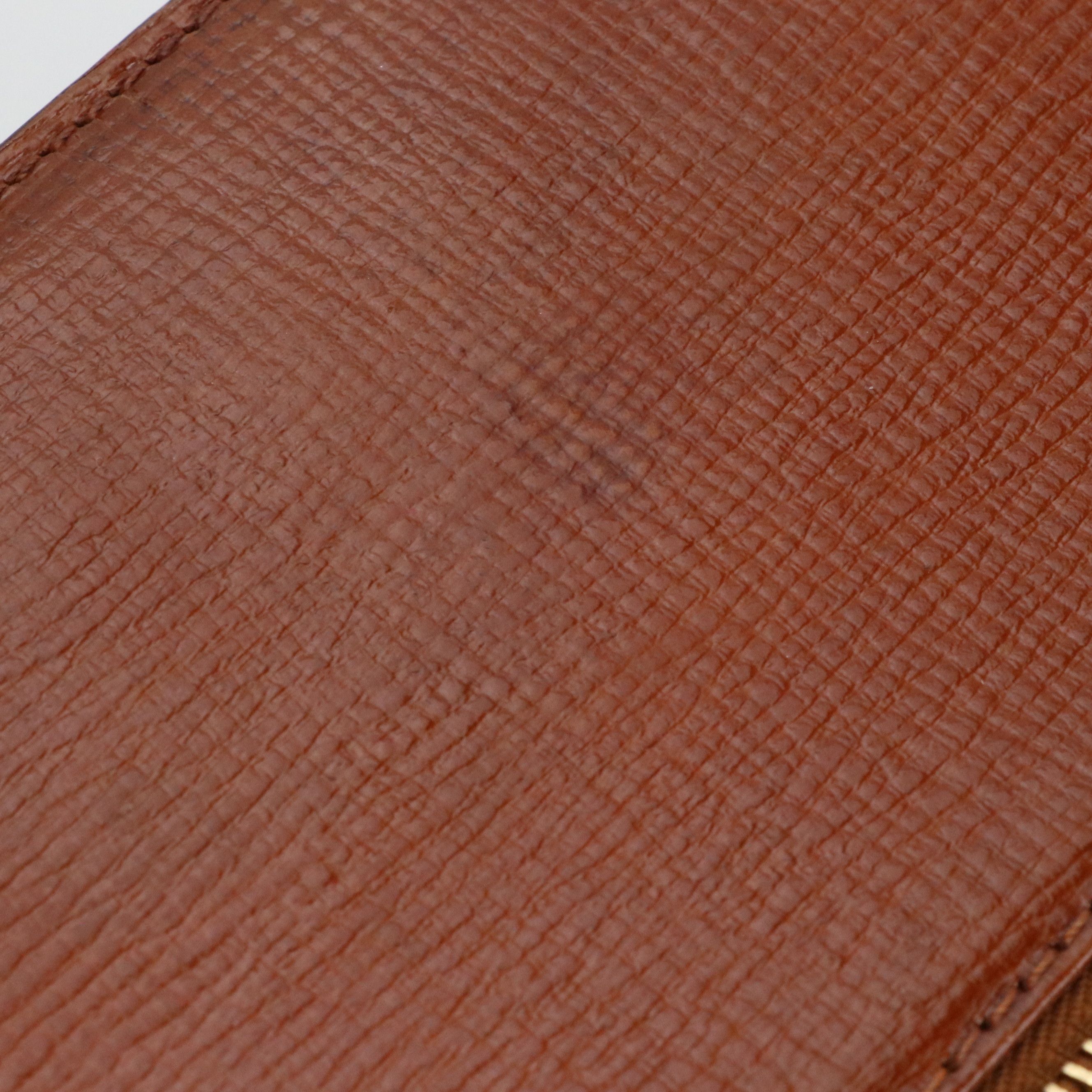 Burberrys Flap Wristlet Clutch in Brown Leather