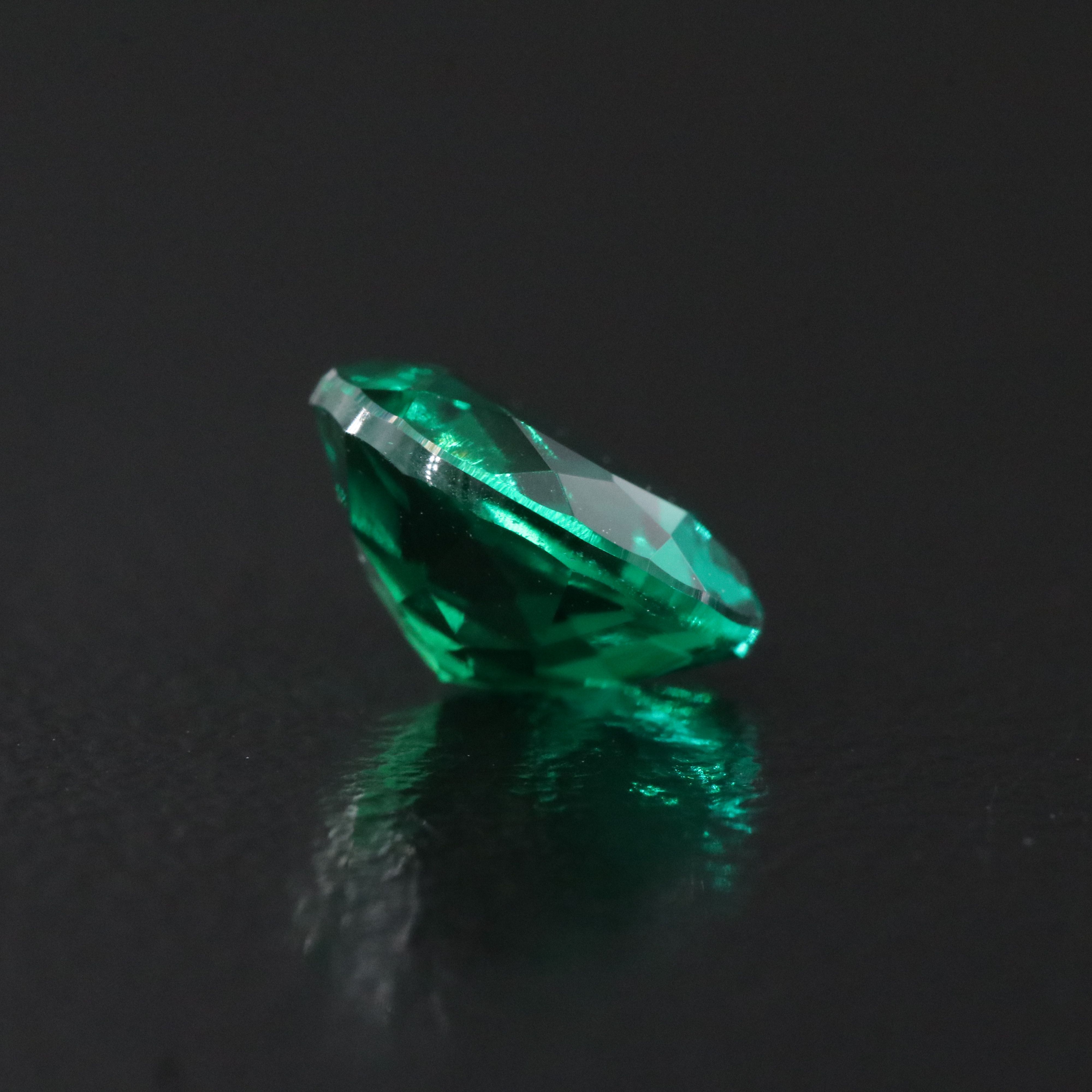 Loose 1.64 CT Emerald